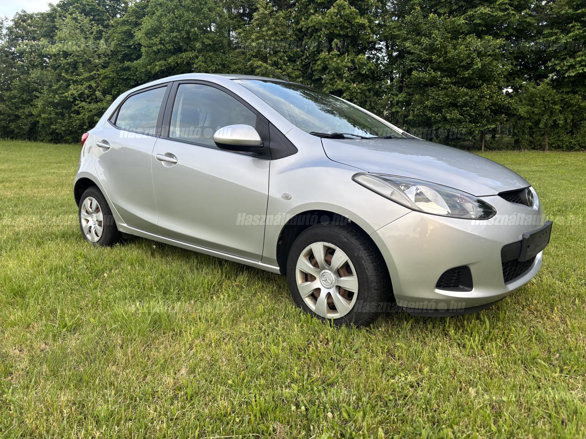 MAZDA 2 2010/12 - 1