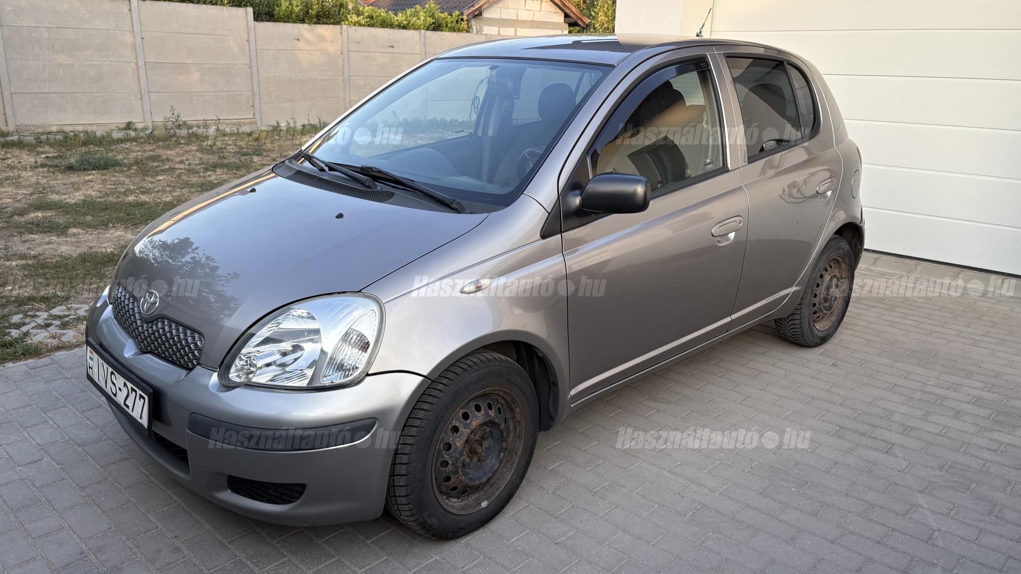 TOYOTA YARIS 2003/9 - 1