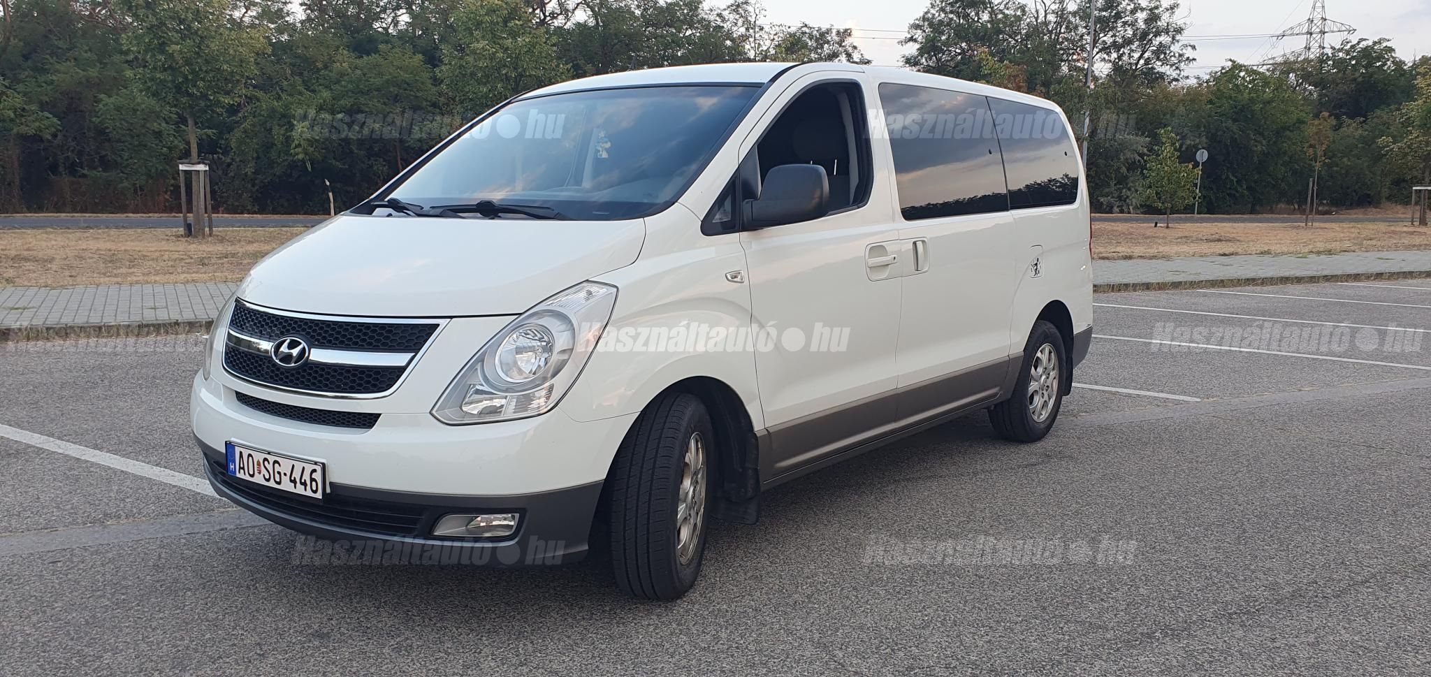 HYUNDAI H-1 2011/6 - 1