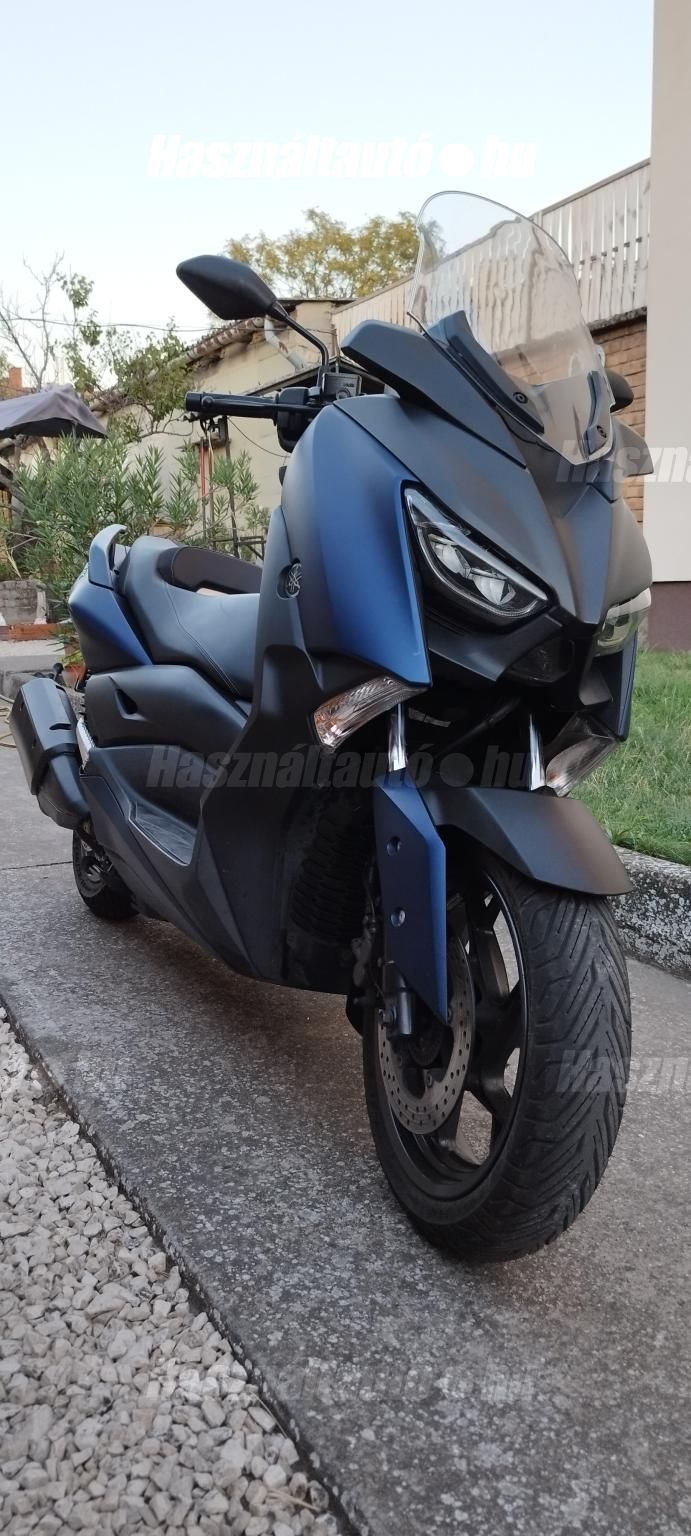 YAMAHA X-MAX 300 2019/10 - 1