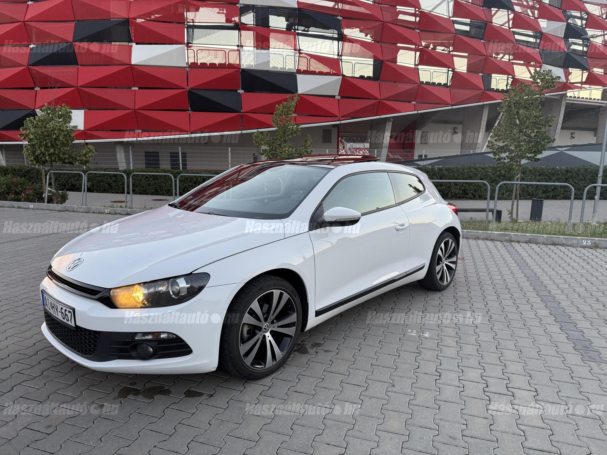 VOLKSWAGEN SCIROCCO 2011/8 - 1