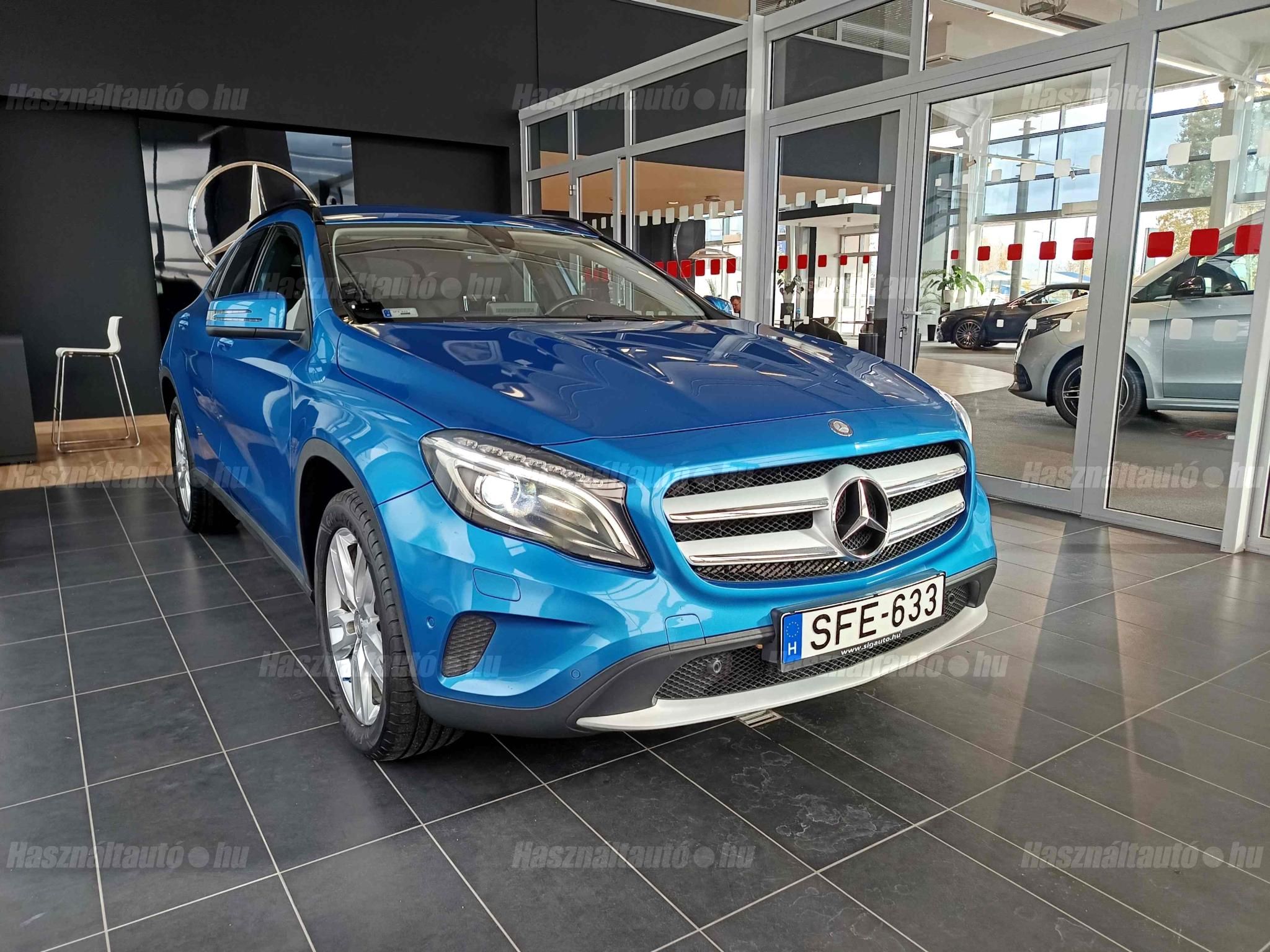 MERCEDES-BENZ GLA 200 2016/11 - 1