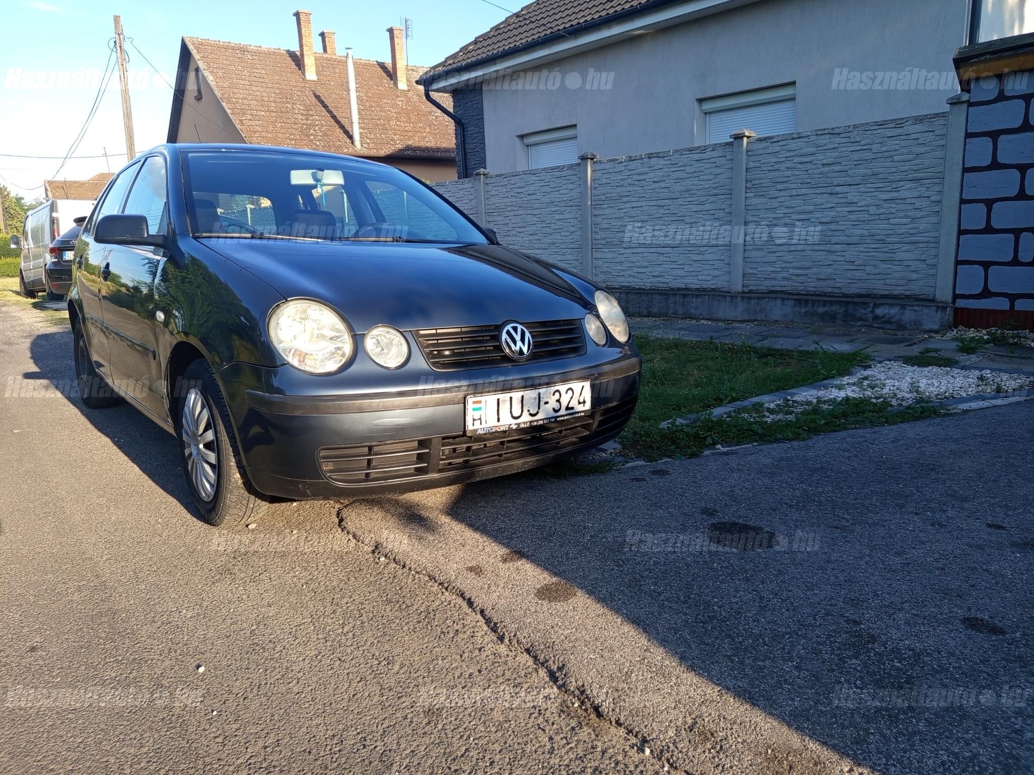 VOLKSWAGEN POLO 2003/8 - 1