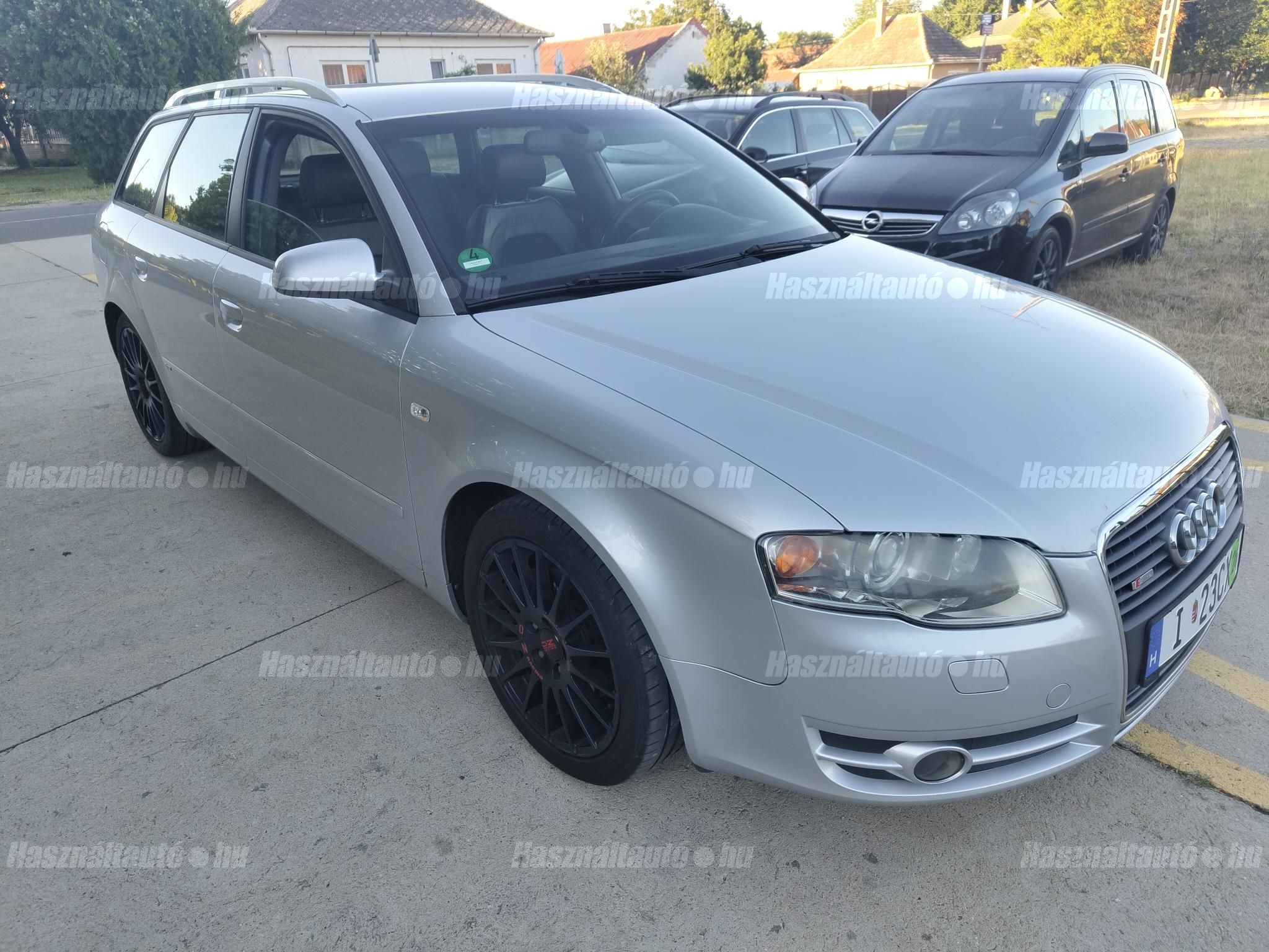 AUDI A4 2006/6 - 1