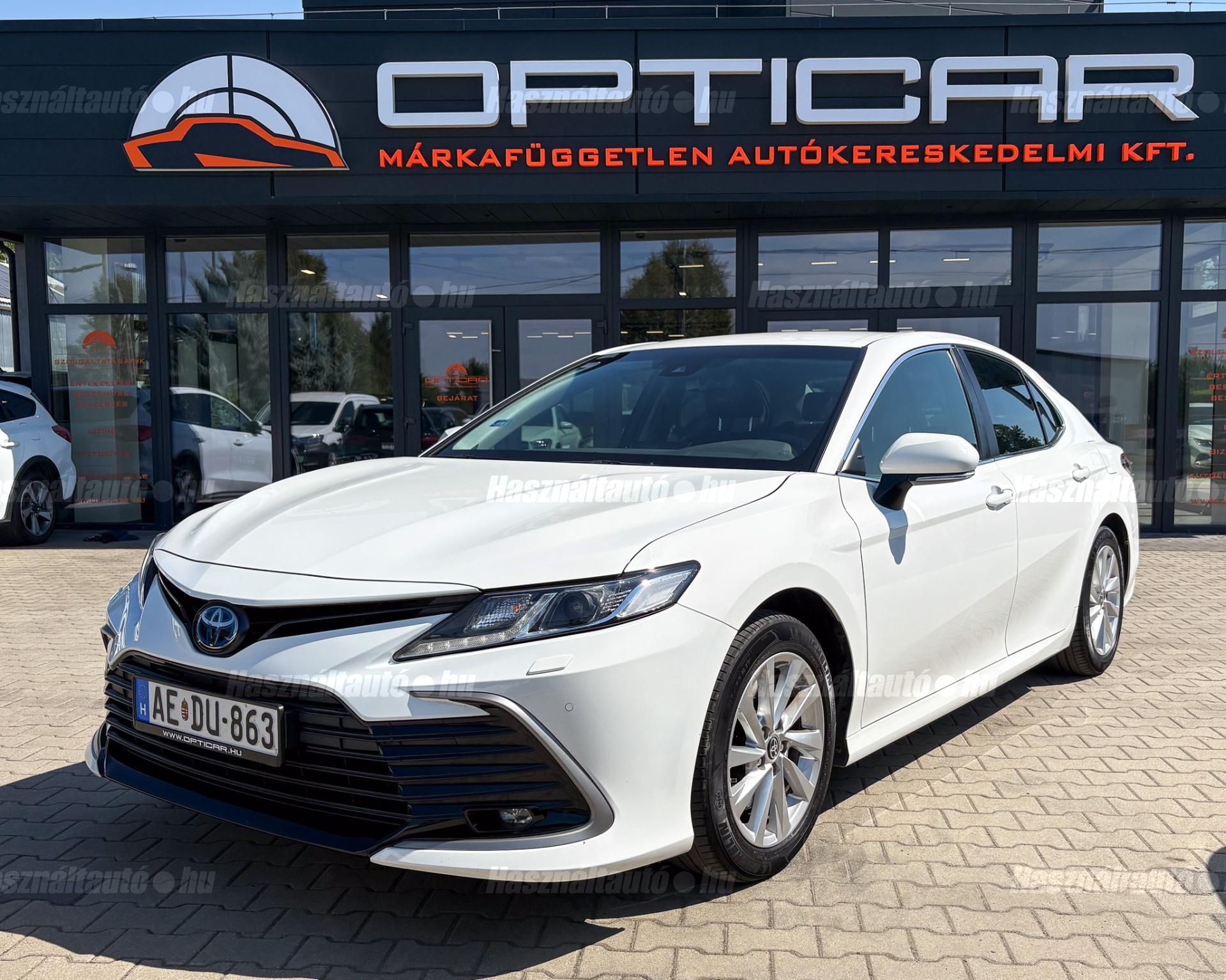 TOYOTA CAMRY 2023/9 - 1