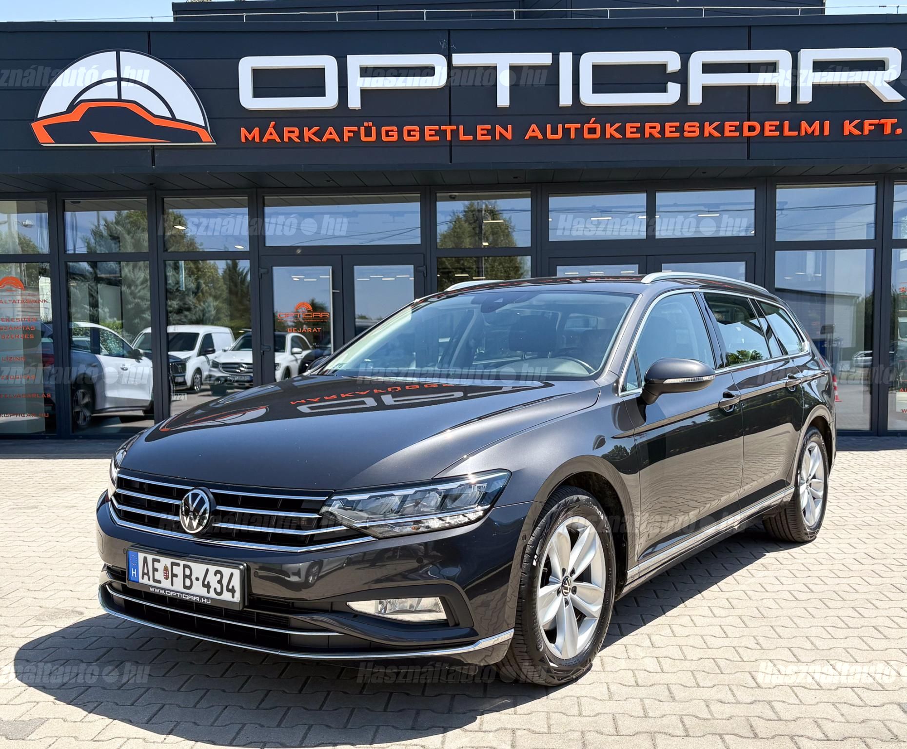 VOLKSWAGEN PASSAT VIII 2023/11 - 1