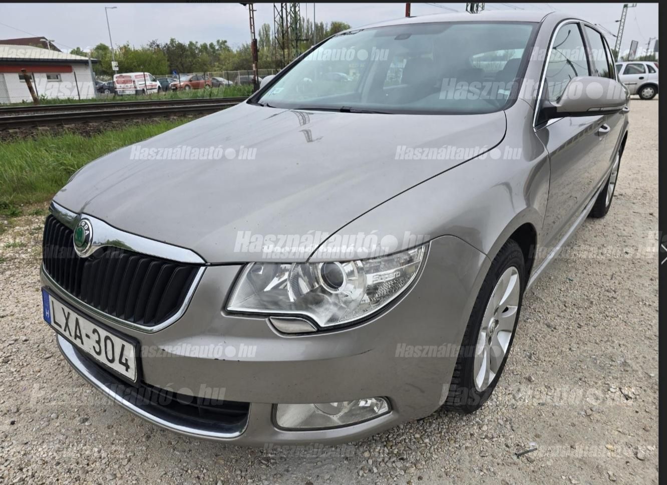 SKODA SUPERB 2011/8 - 1