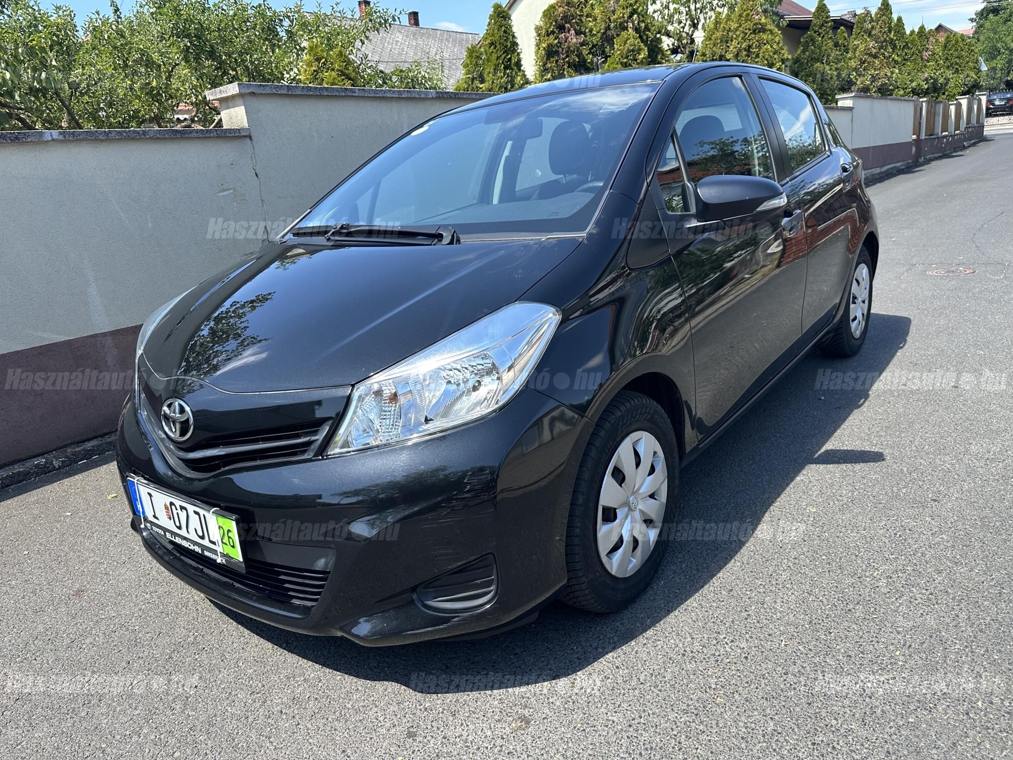 TOYOTA YARIS 2012/10 - 1