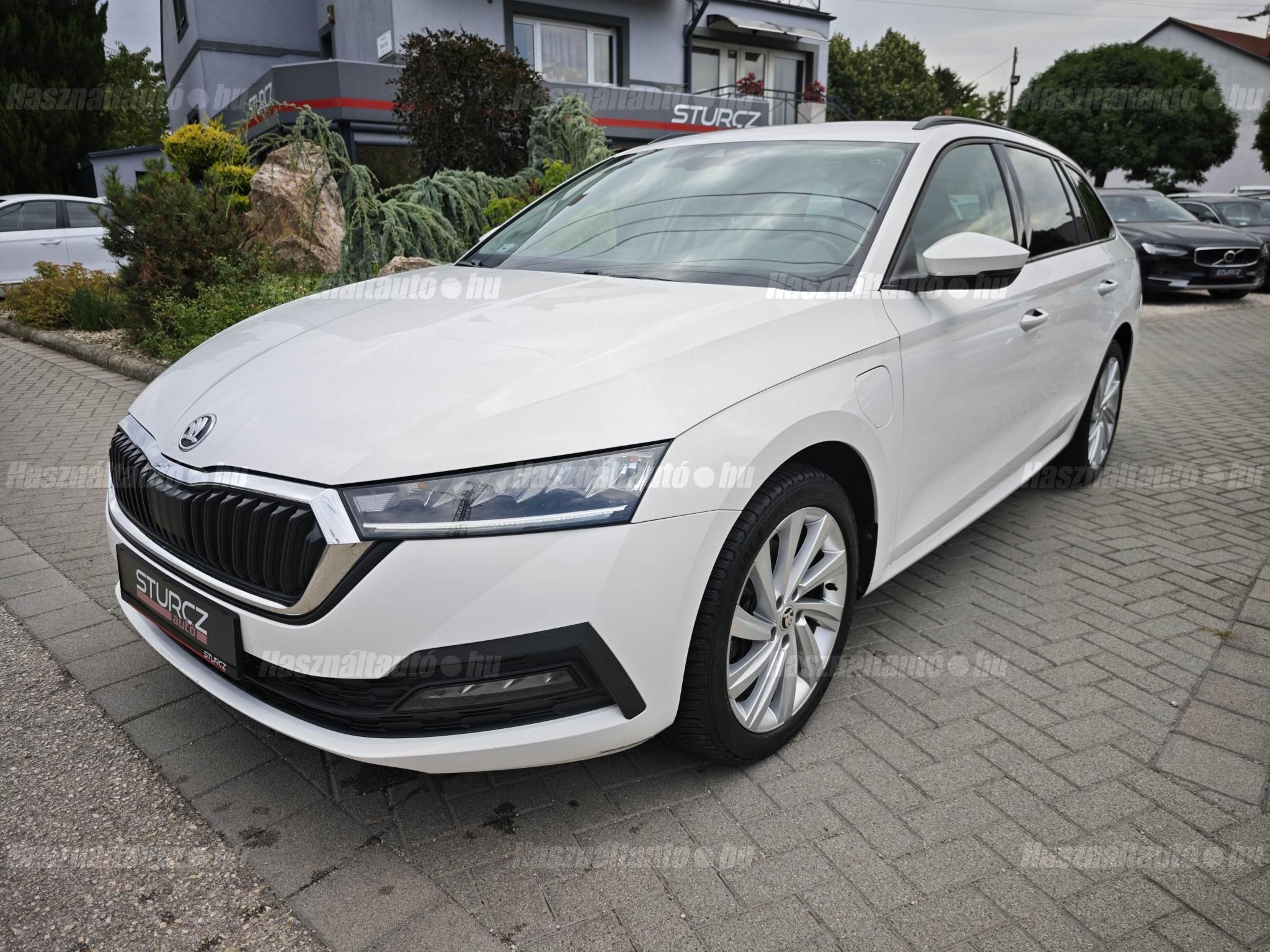 SKODA OCTAVIA 2021/5 - 1