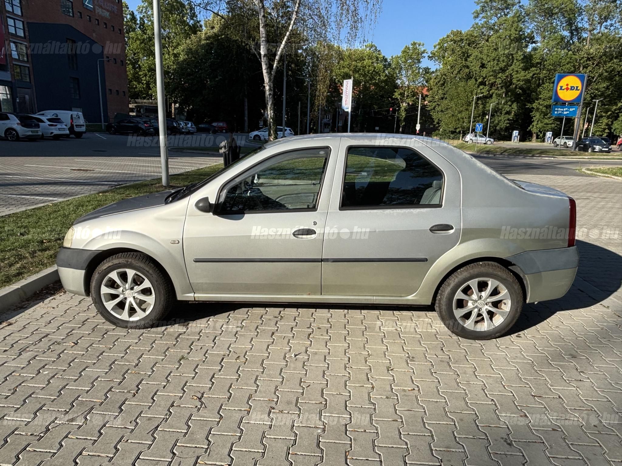 DACIA LOGAN 2004/11 - 1