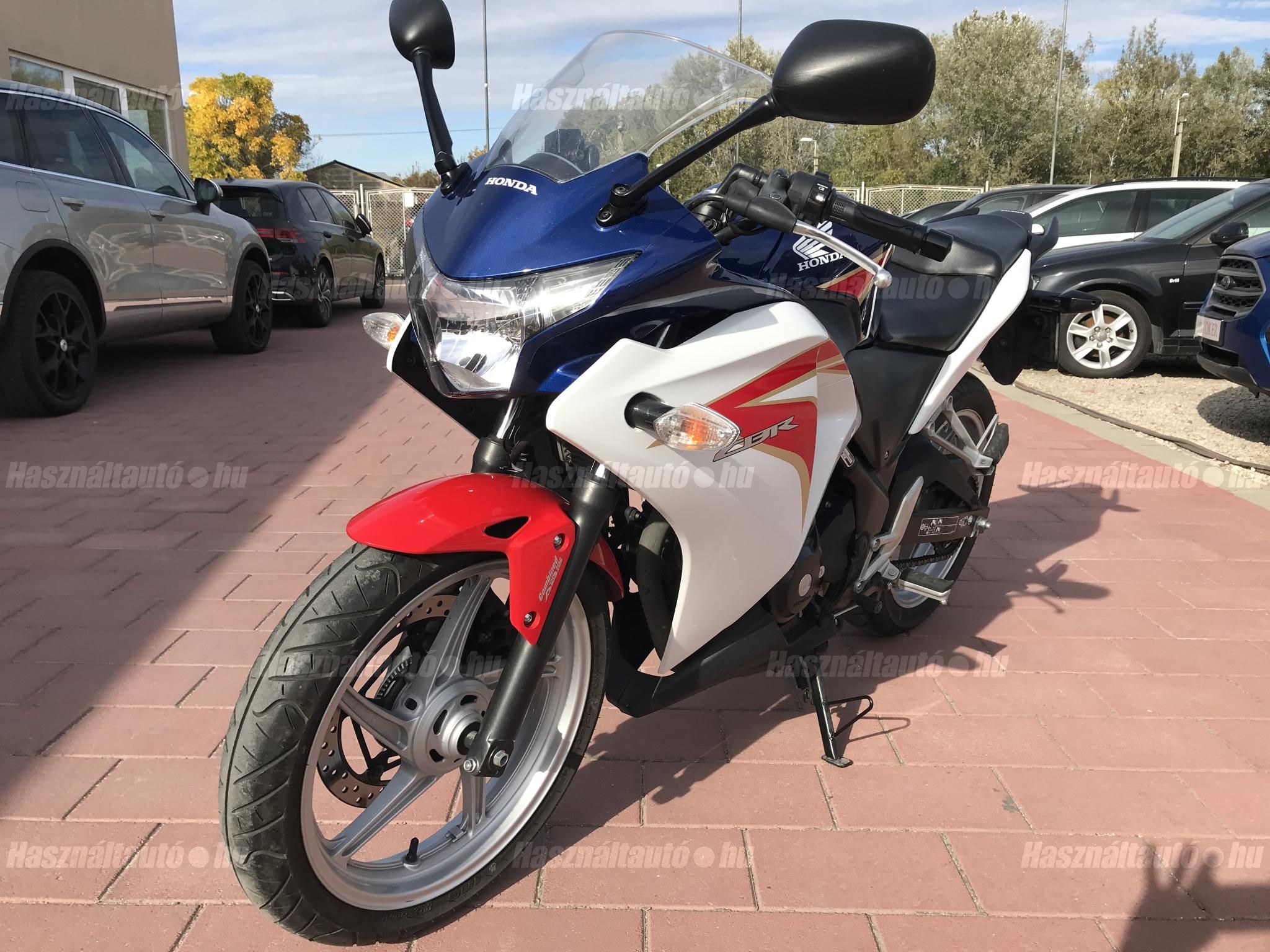 HONDA CBR 250R 2013/11 - 1