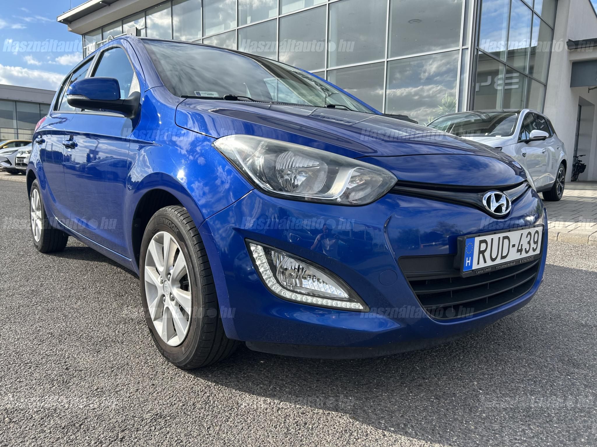 HYUNDAI I20 2013/7 - 1