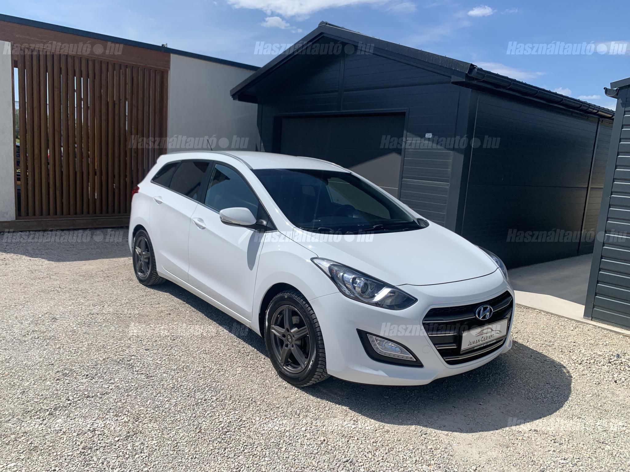 HYUNDAI I30 2016/8 - 1