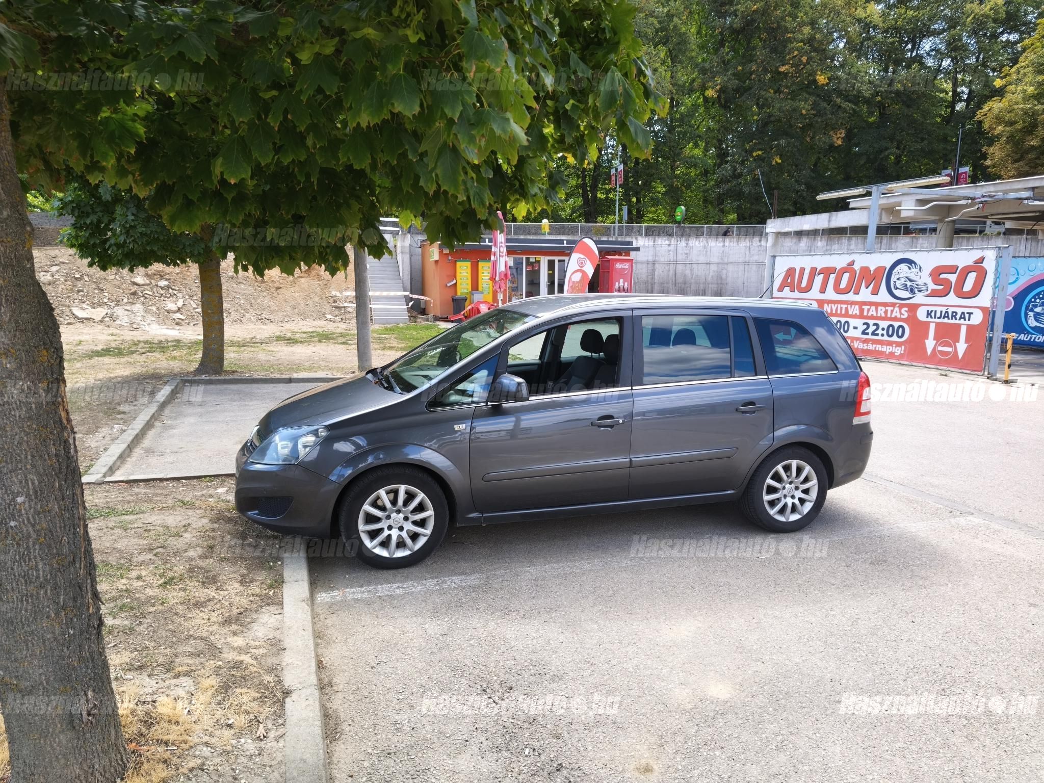 OPEL ZAFIRA B 2011/4 - 1