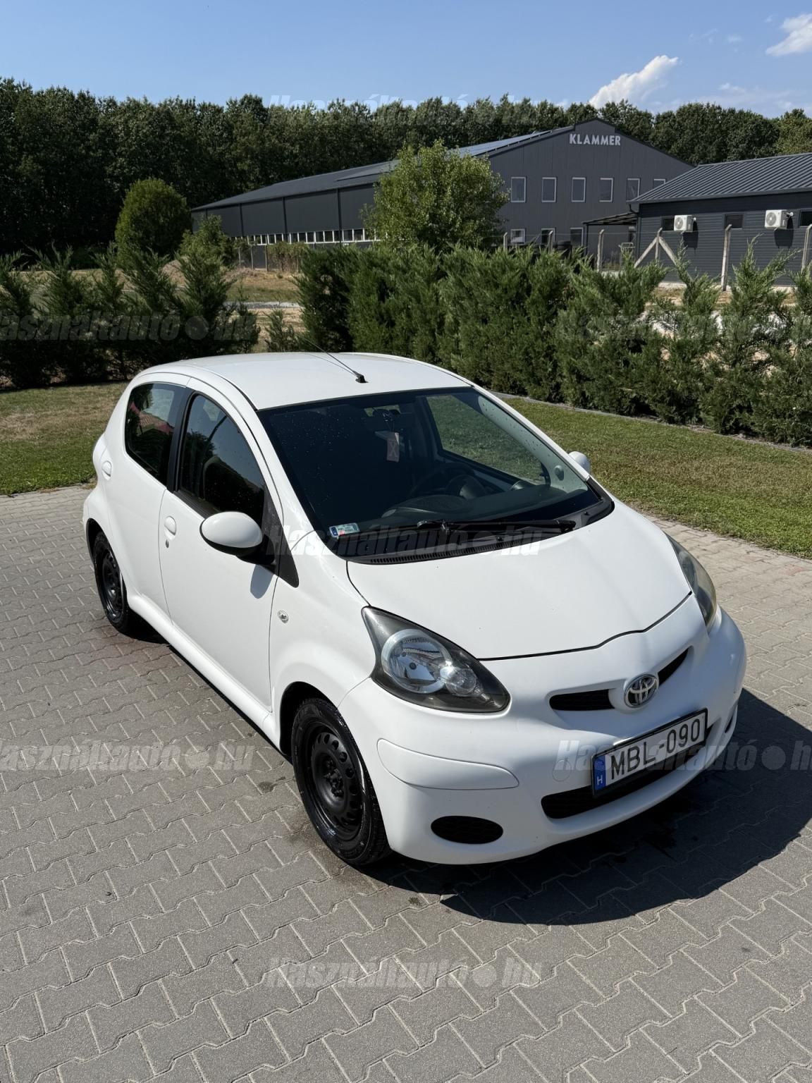TOYOTA AYGO 2011 - 1