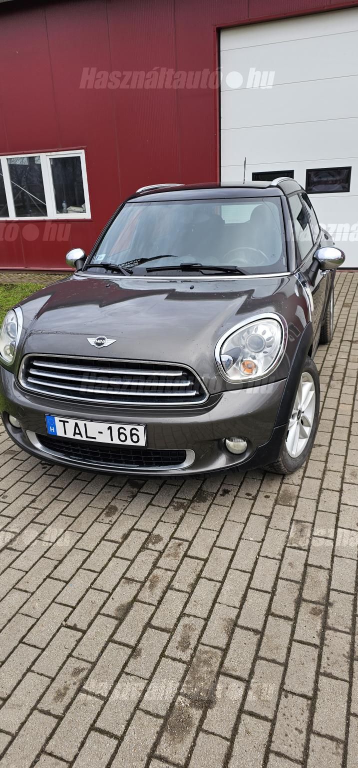 MINI COUNTRYMAN 2011/10 - 1