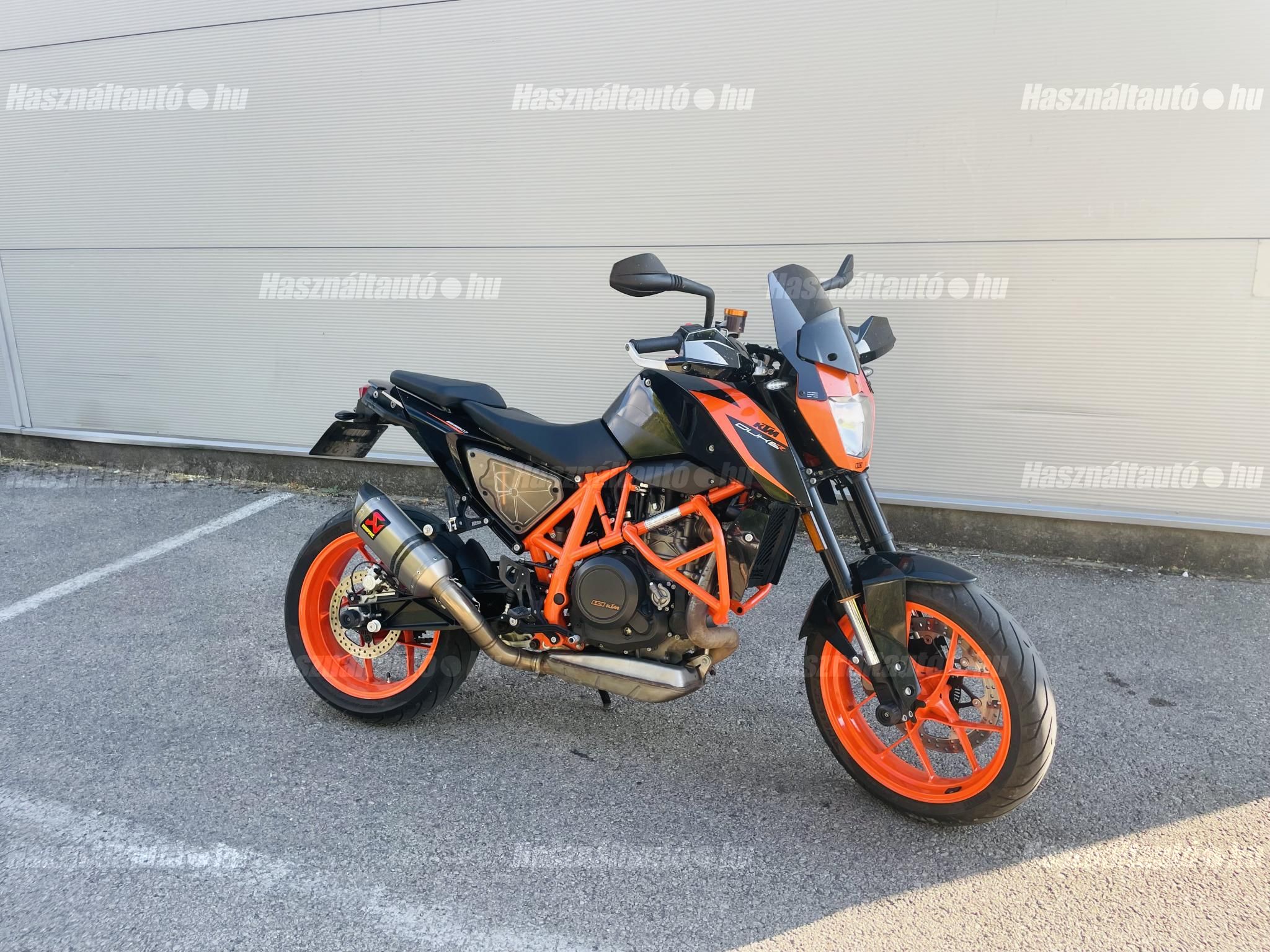 KTM 690 DUKE R 2017/8 - 1