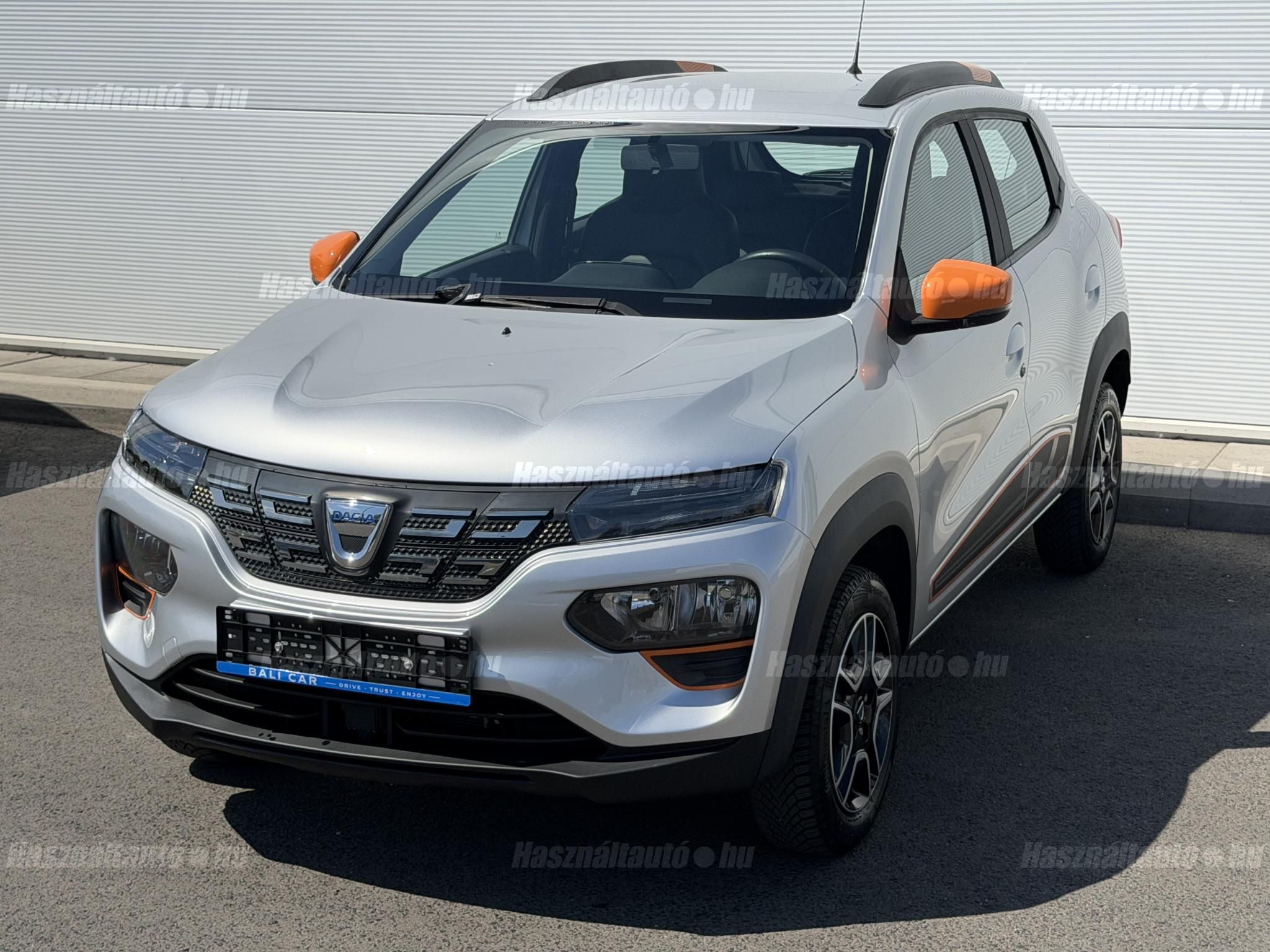 DACIA SPRING 2021/12 - 1