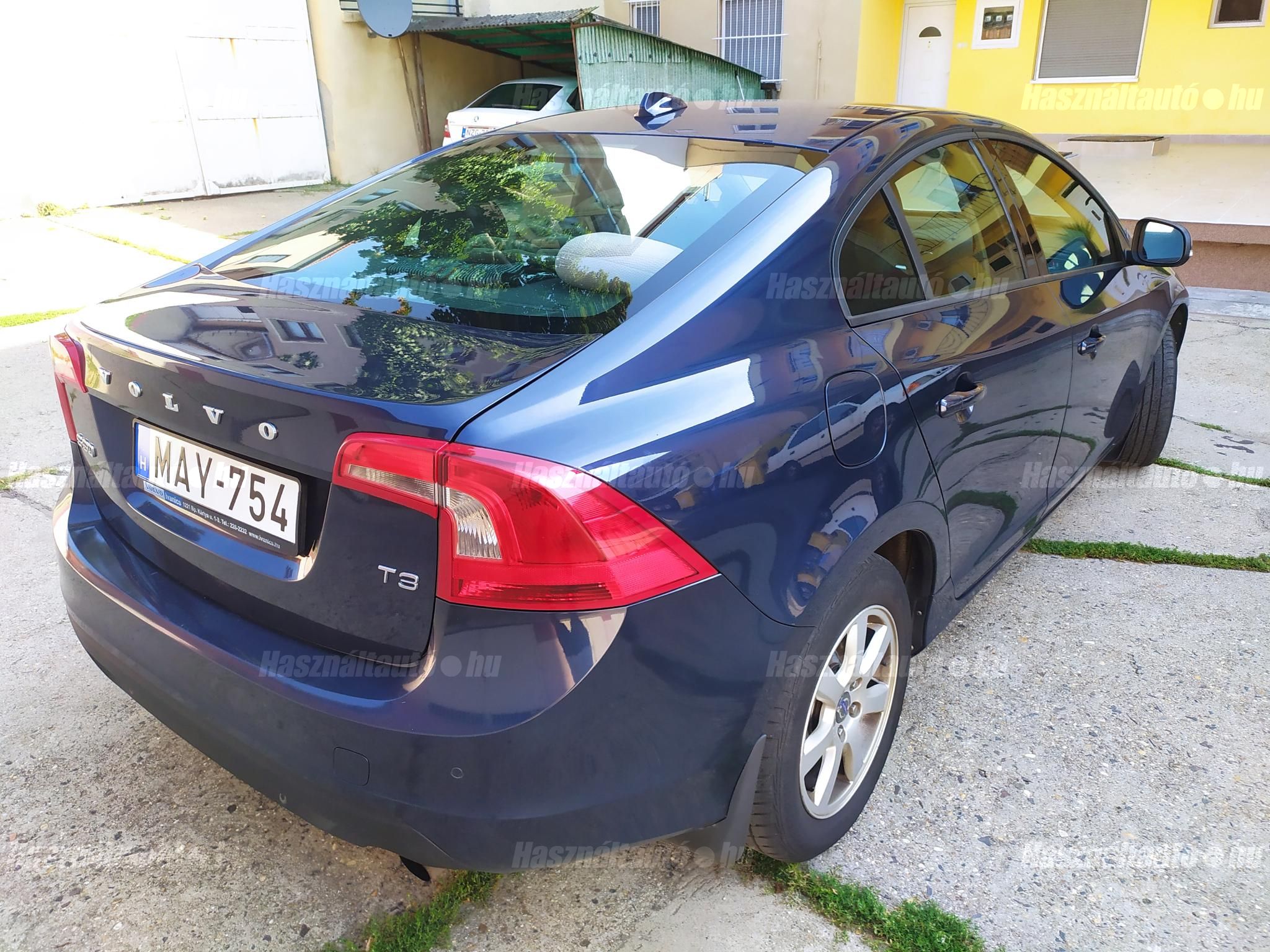 VOLVO S60 2012 - 1