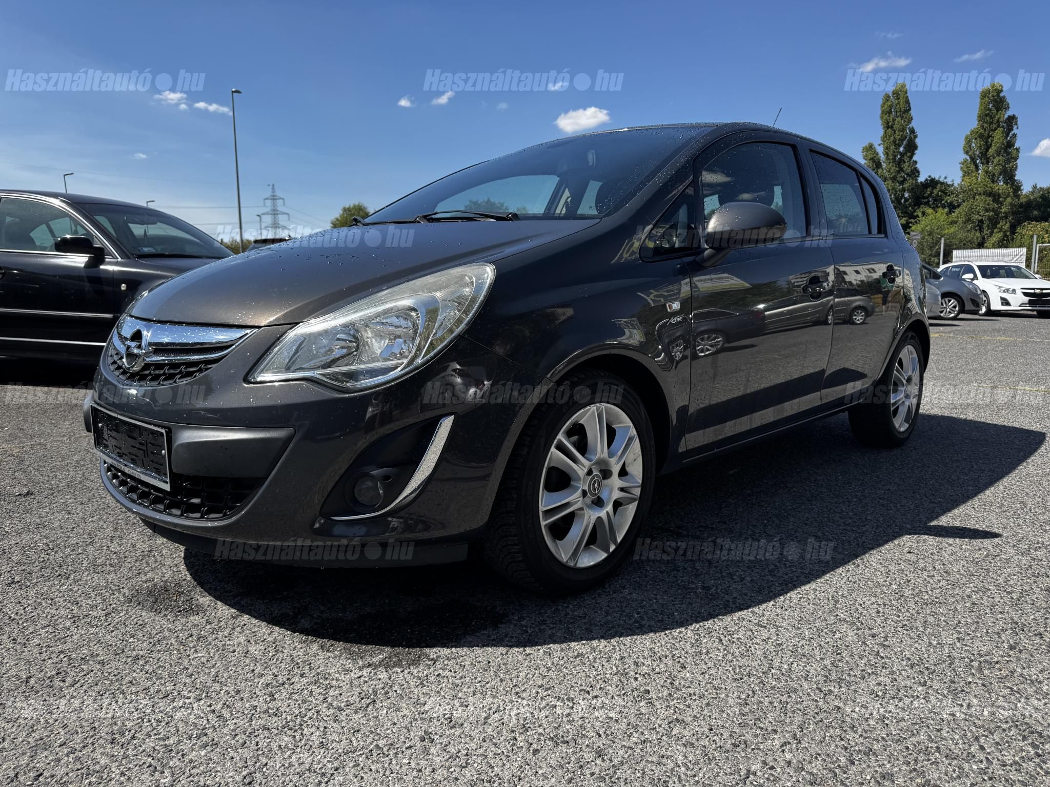 OPEL CORSA 2013/8 - 1