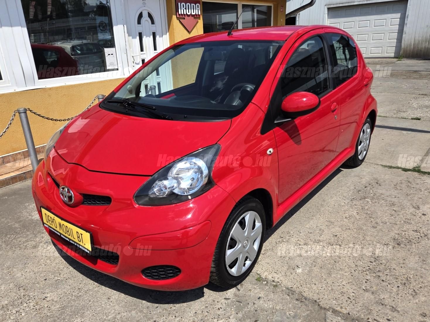 TOYOTA AYGO 2010/5 - 1