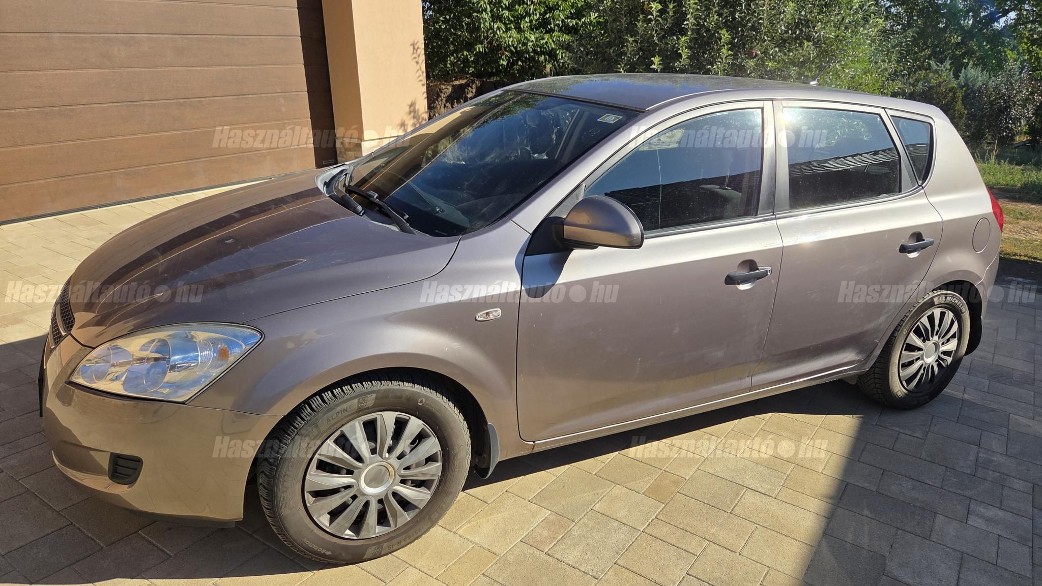 KIA CEE'D 2008/4 - 1