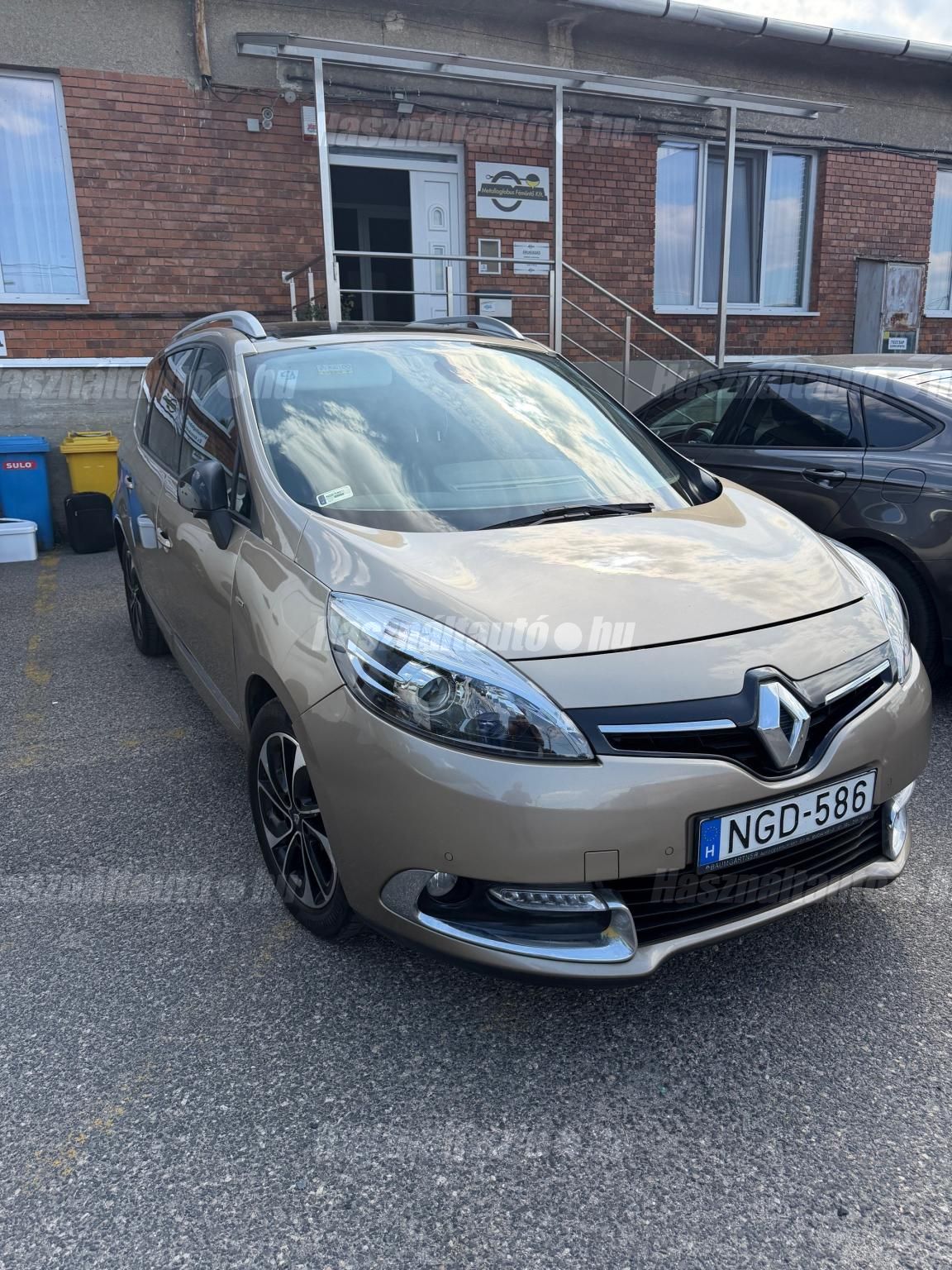 RENAULT GRAND SCENIC 2015/8 - 1
