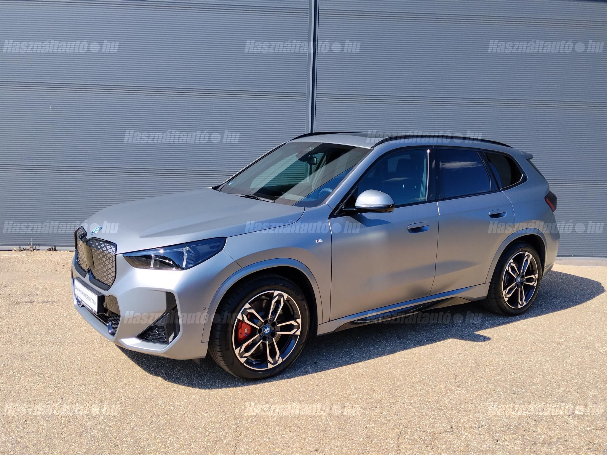 BMW IX1 2025/6 - 1
