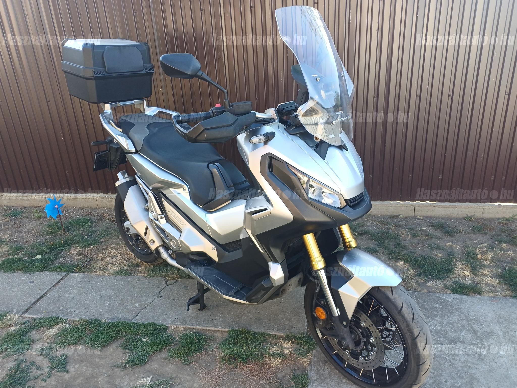 HONDA X-ADV 2017/7 - 1