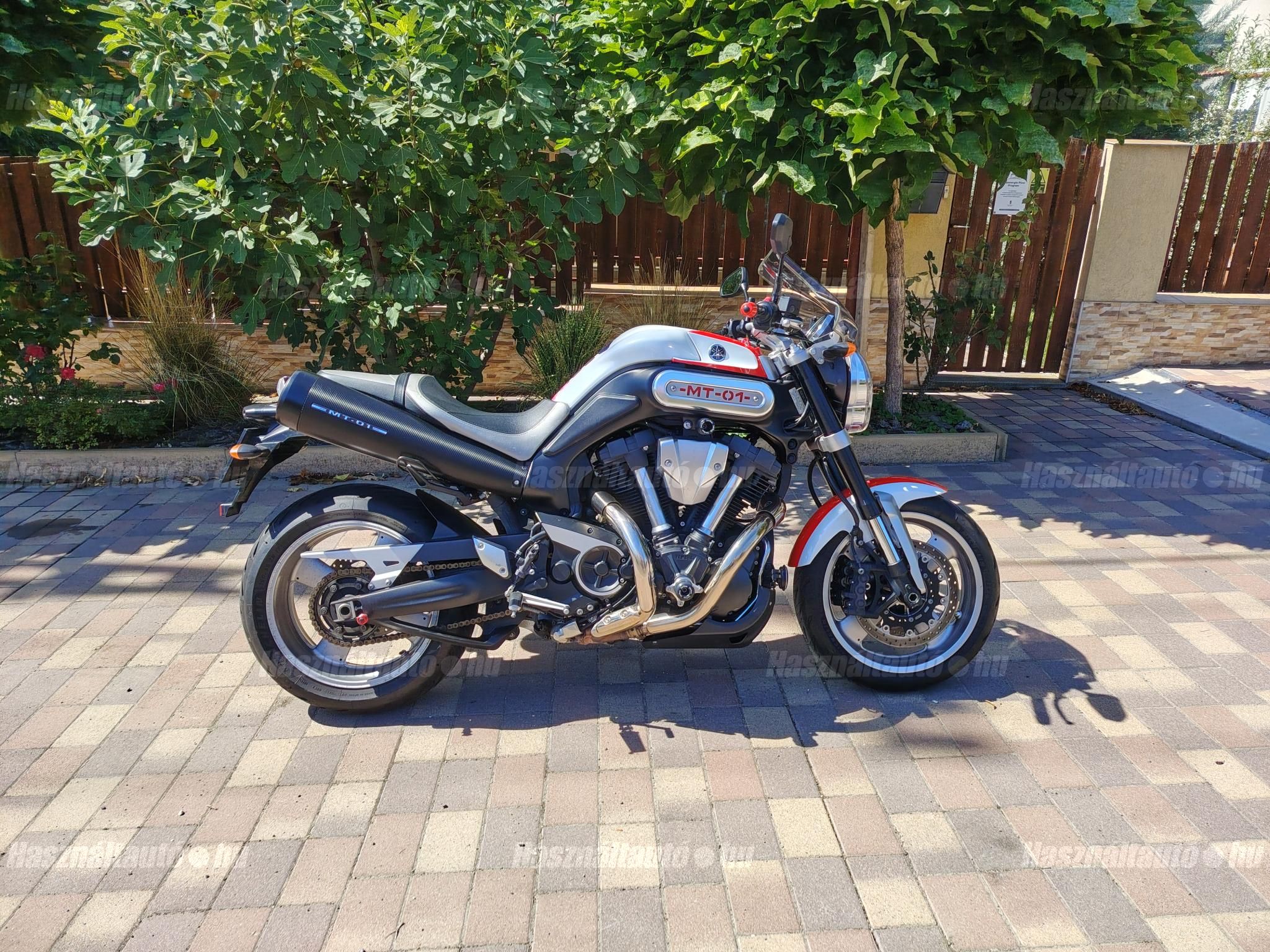 YAMAHA MT-01 2008/12 - 1