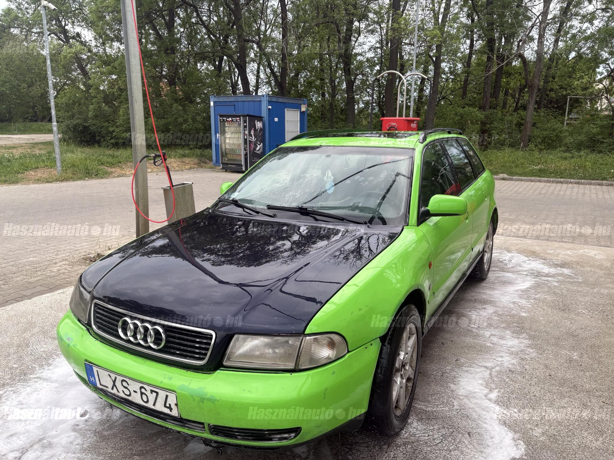 AUDI A4 1996/8 - 1