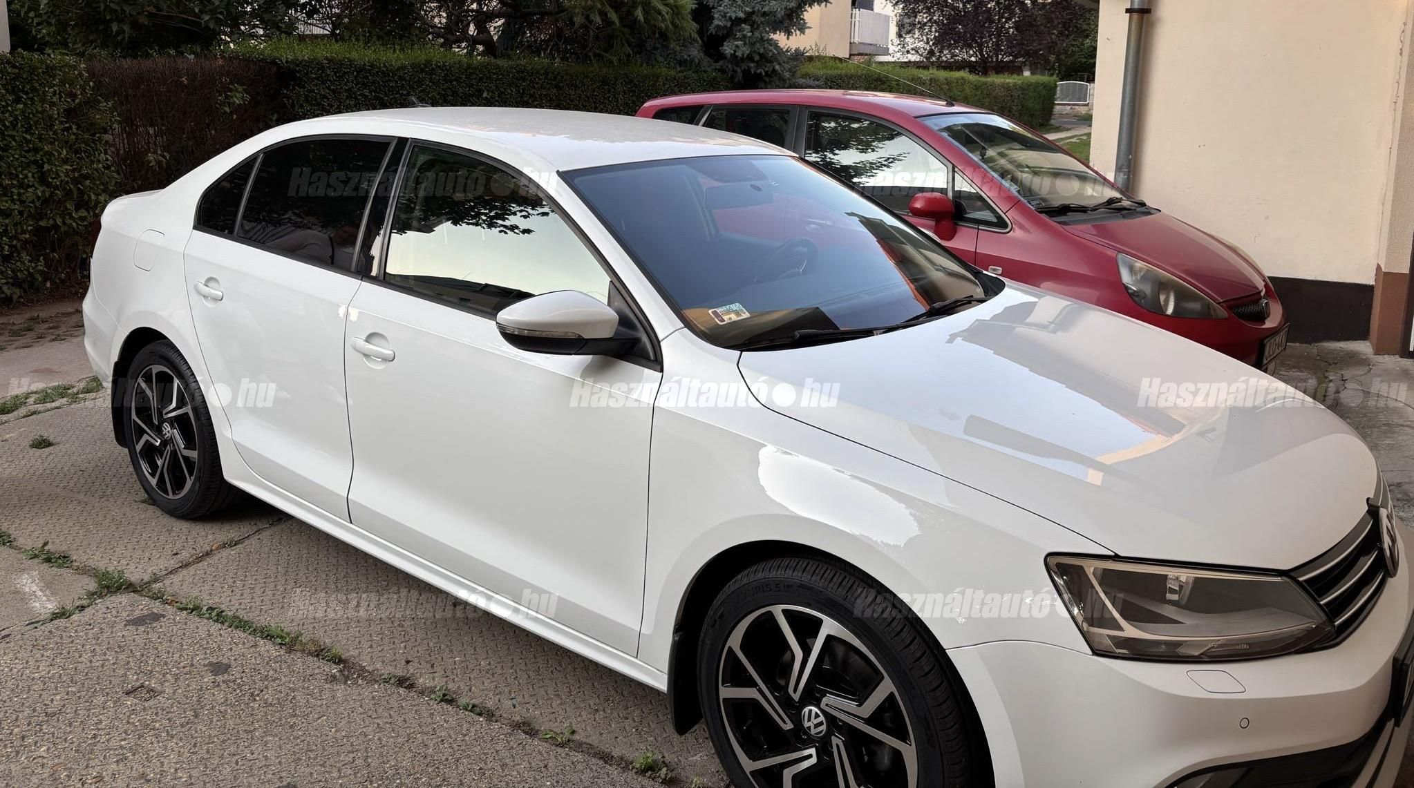 VOLKSWAGEN JETTA 2017/12 - 1