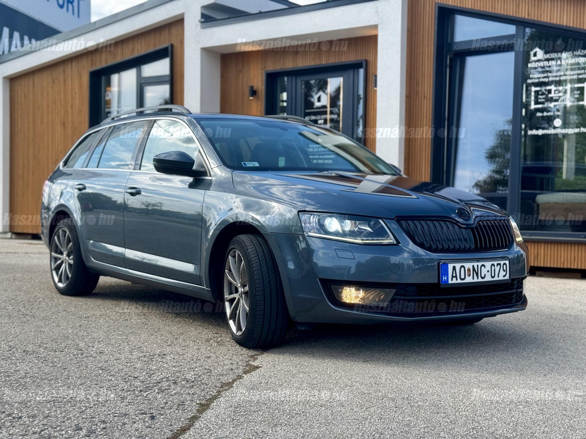 SKODA OCTAVIA 2015/11 - 1