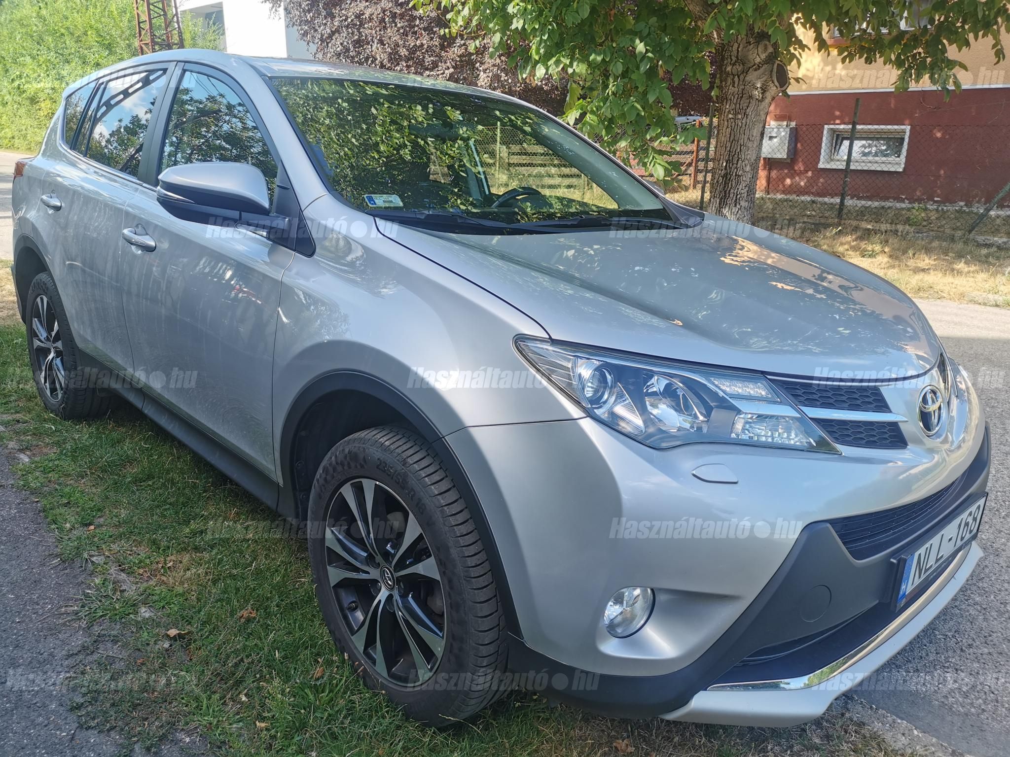 TOYOTA RAV 4 2015/10 - 1