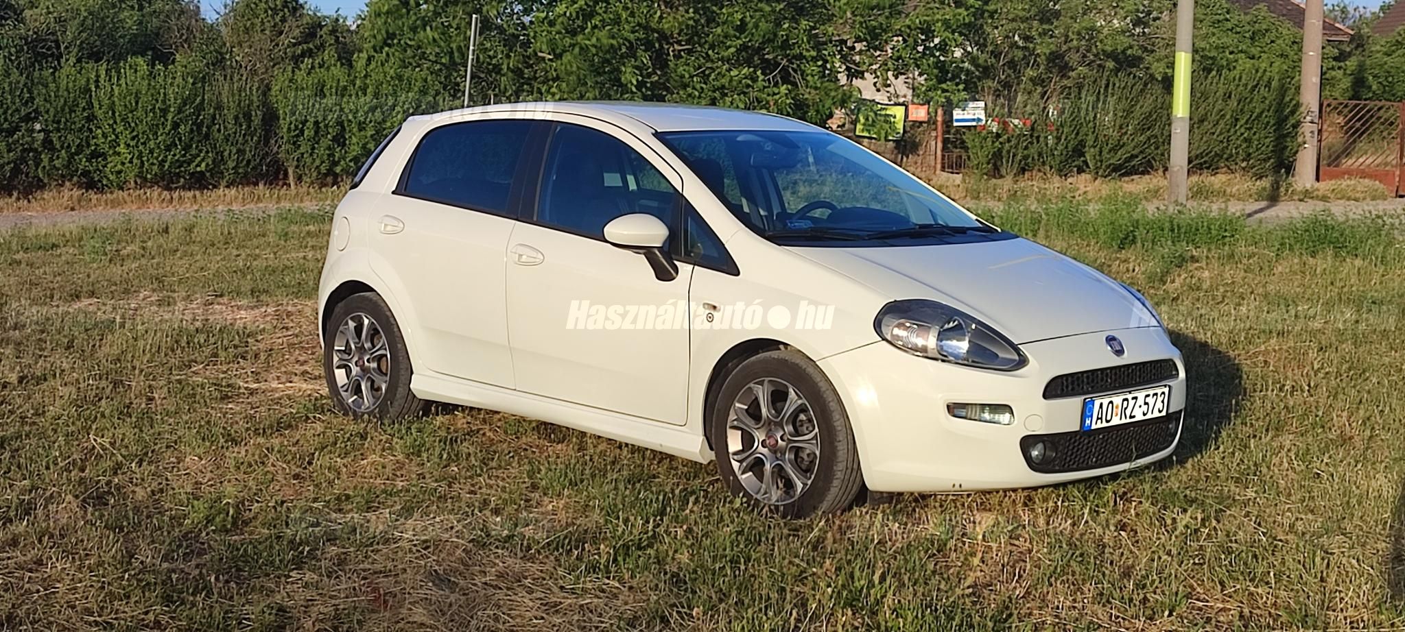 FIAT PUNTO 2015/9 - 1