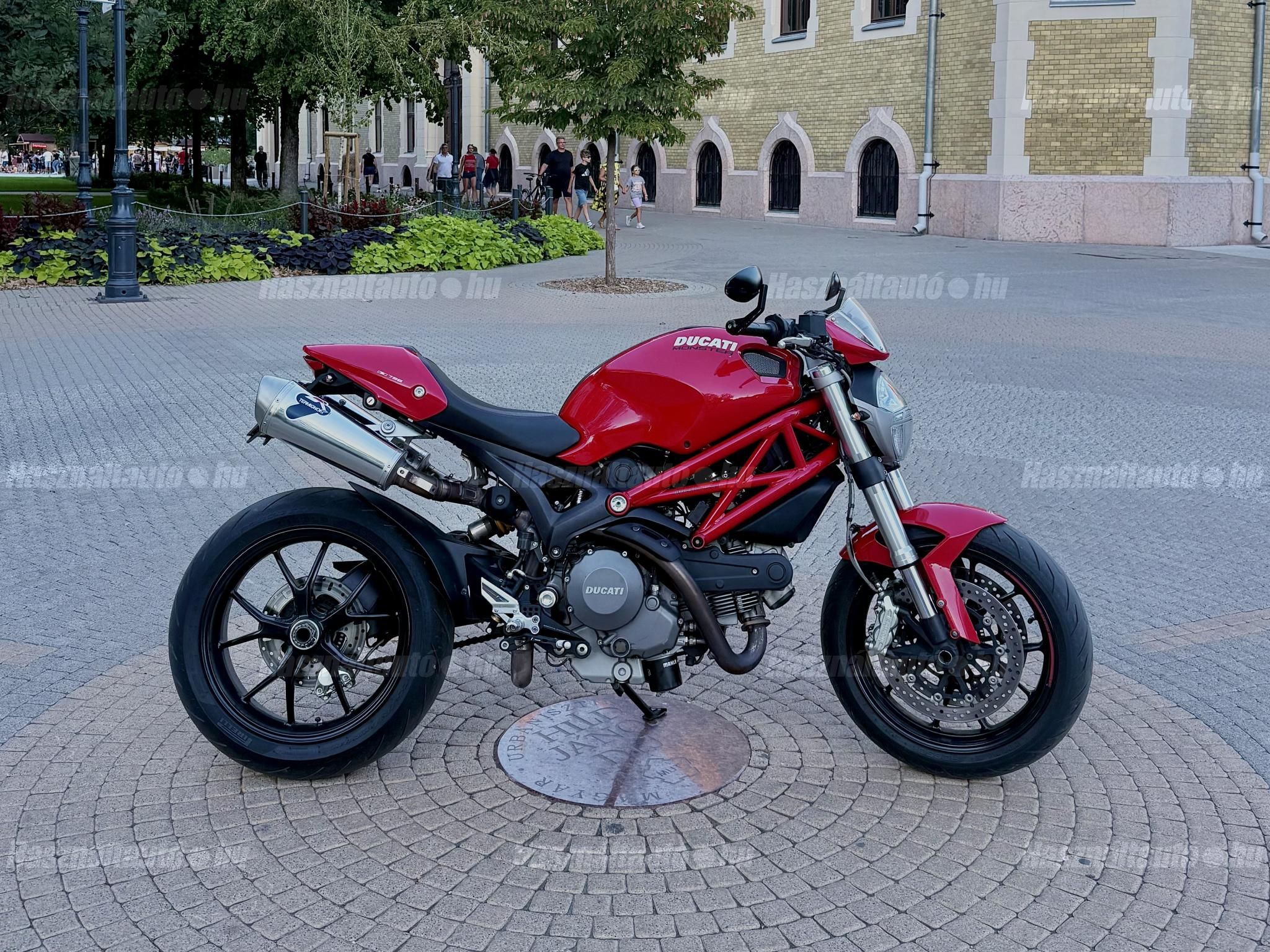 DUCATI MONSTER 796 2012/5 - 1