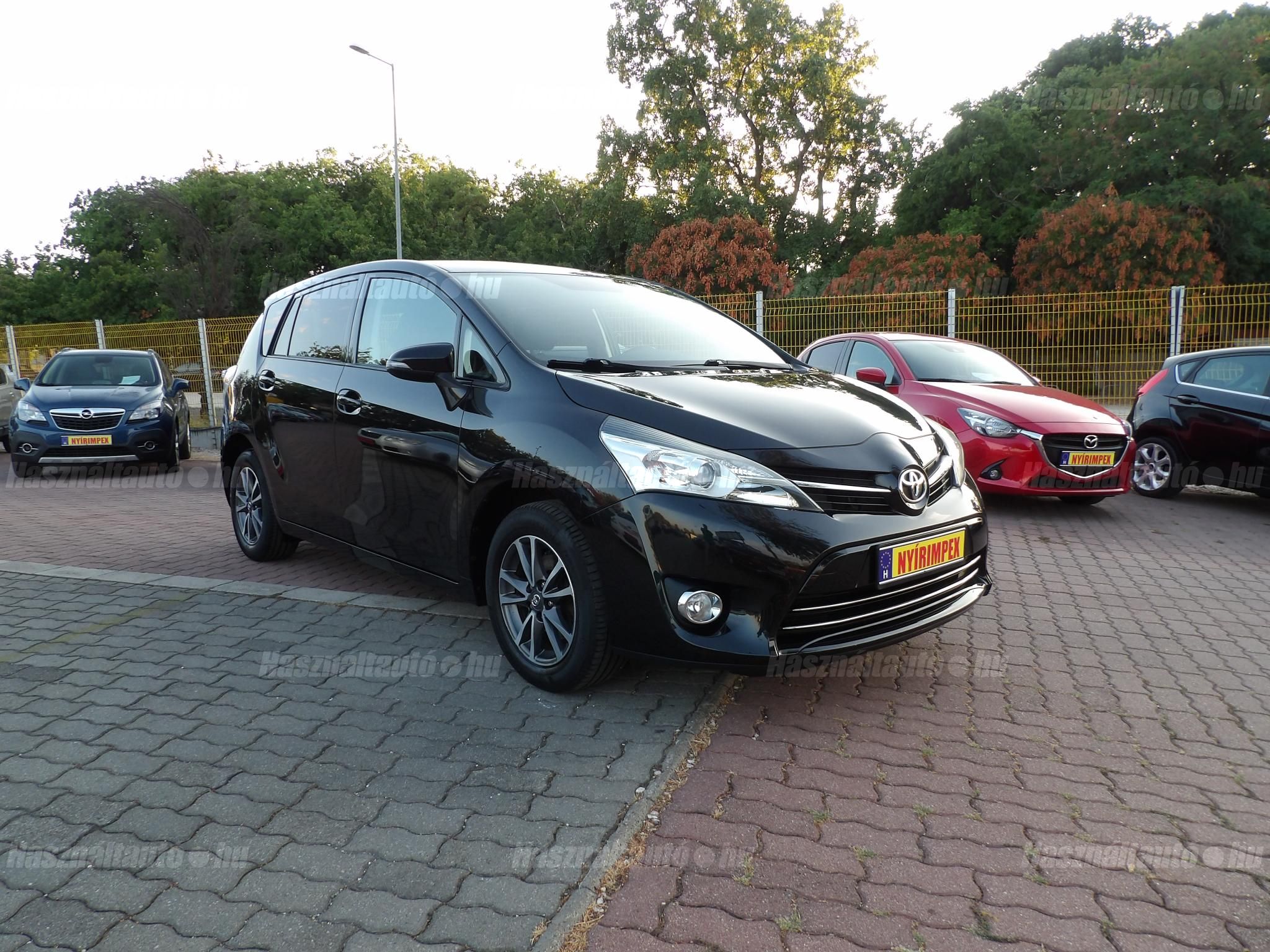 TOYOTA VERSO 2013/10 - 1