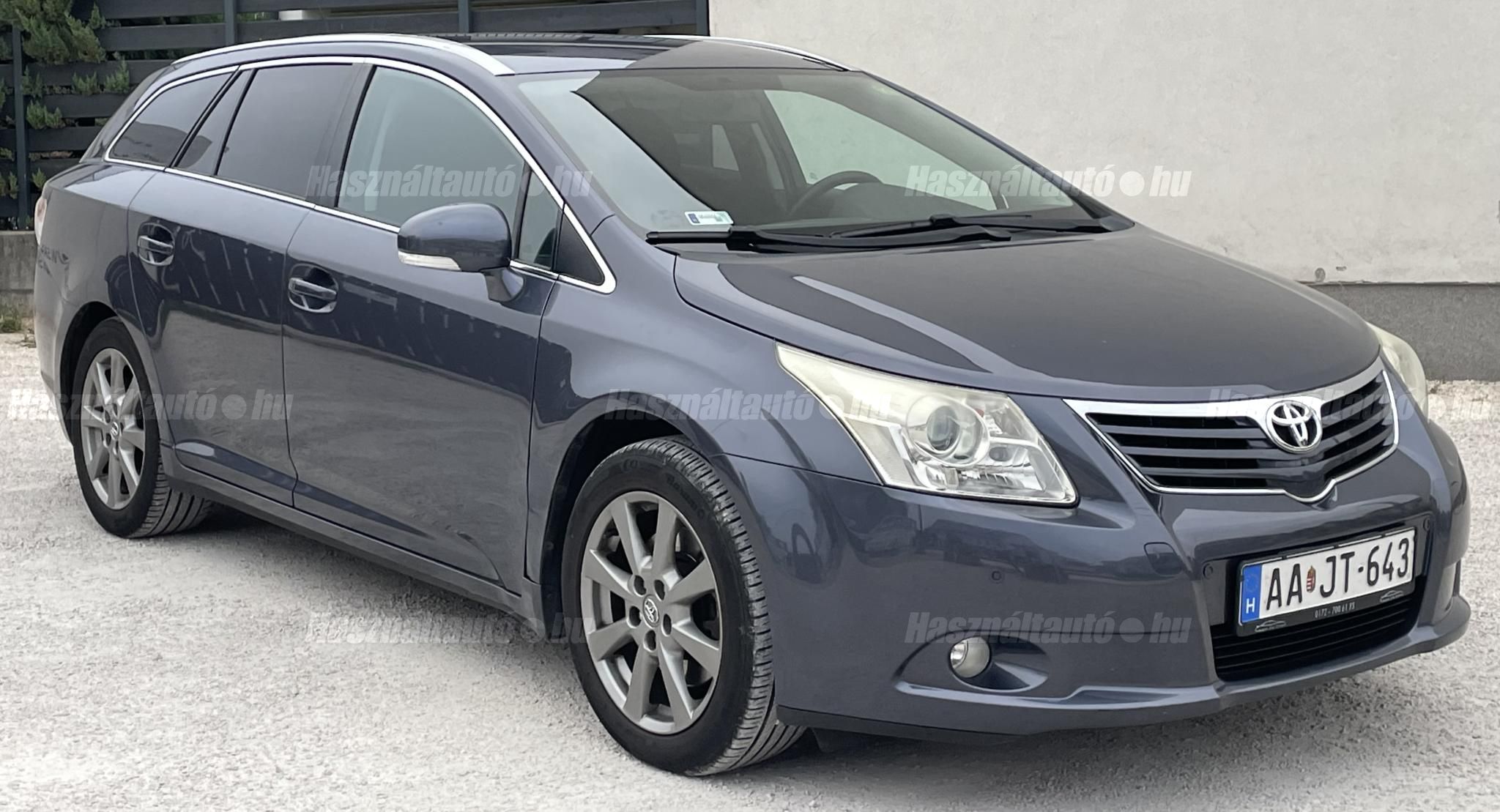 TOYOTA AVENSIS 2011/3 - 1