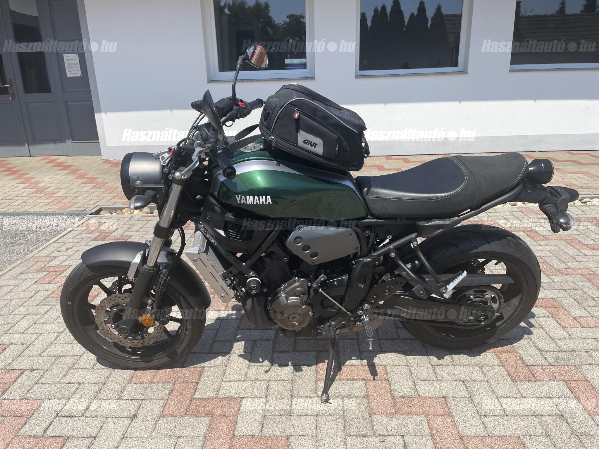 YAMAHA XSR 700 2016/6 - 1