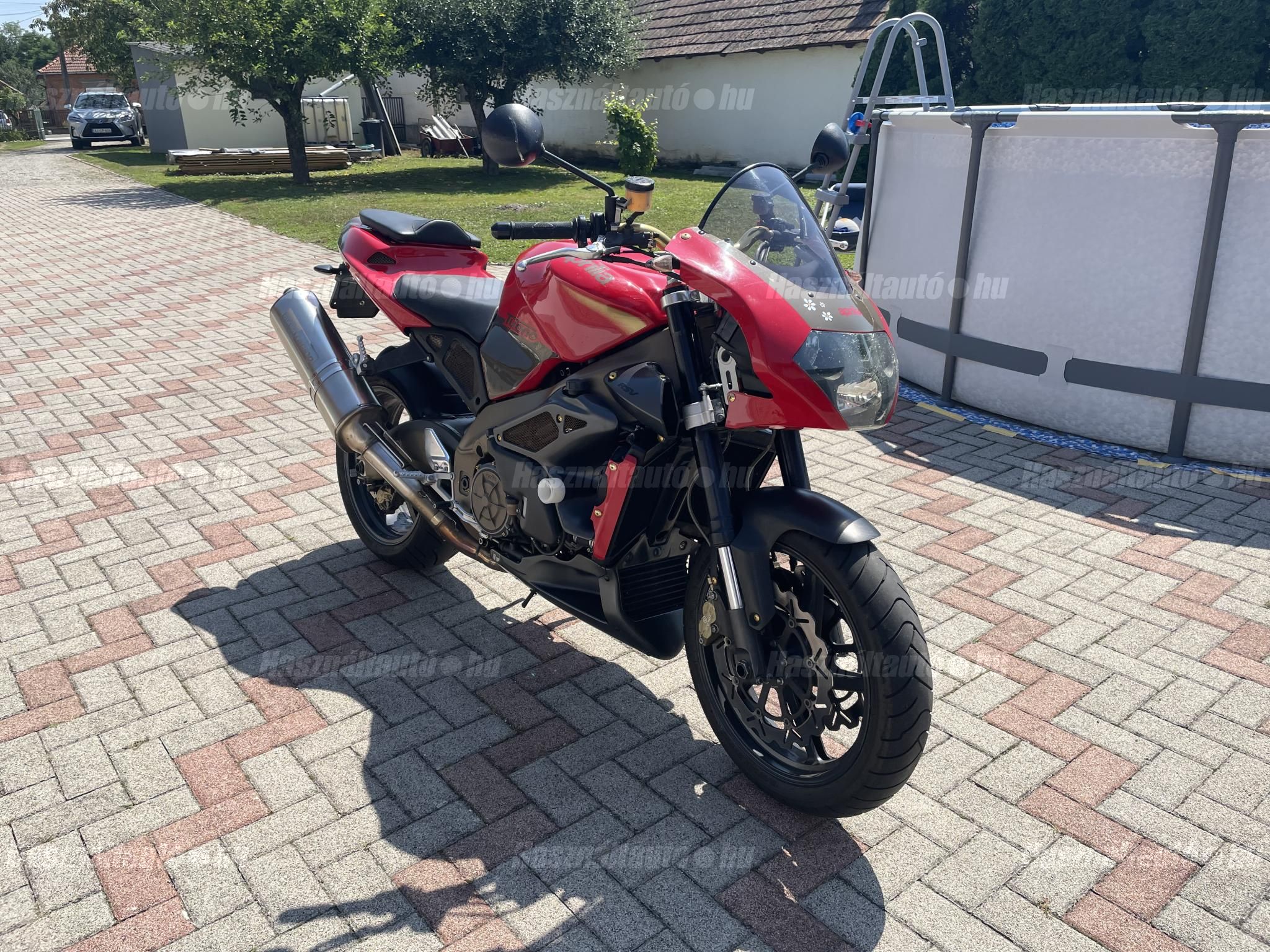 APRILIA TUONO 1000 2003/6 - 1