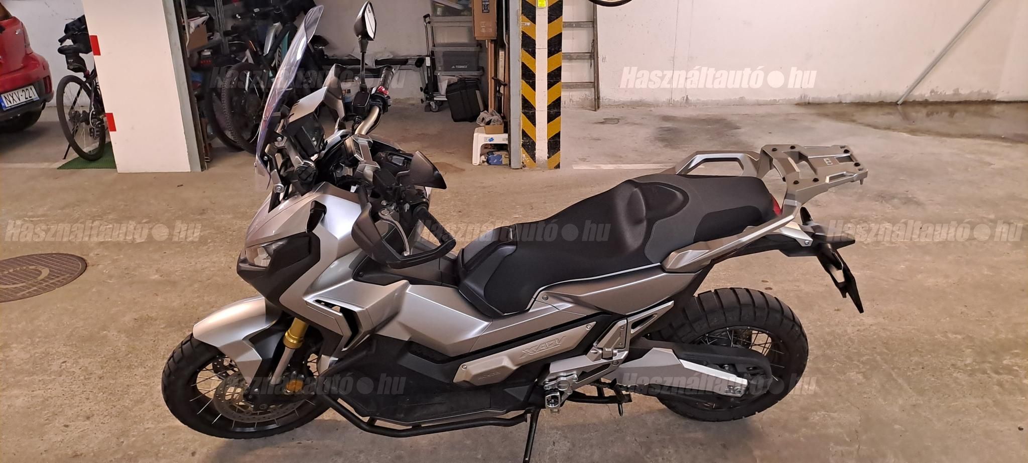 HONDA X-ADV 2017/6 - 1
