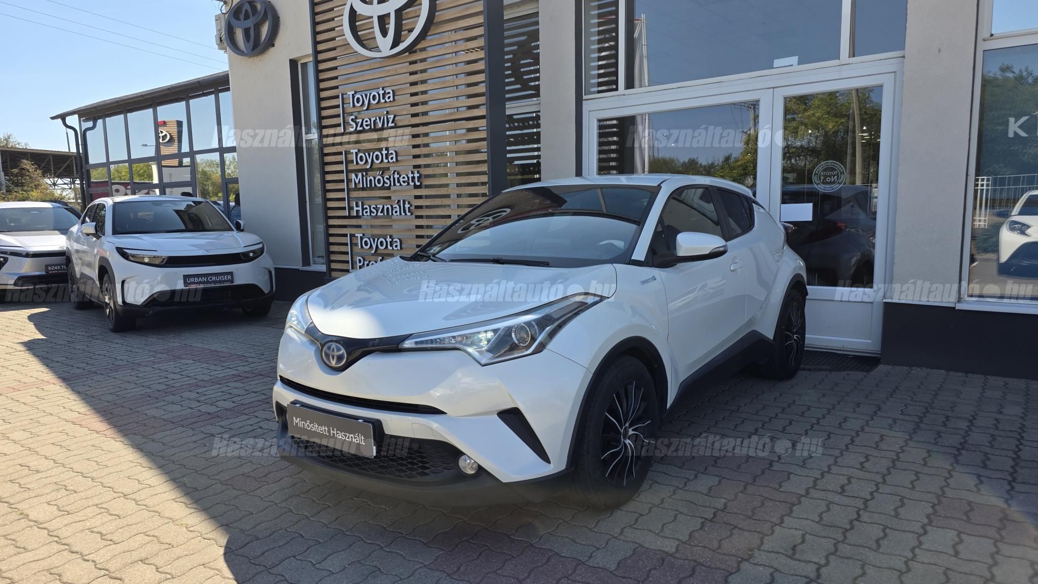 TOYOTA C-HR 2016/11 - 1