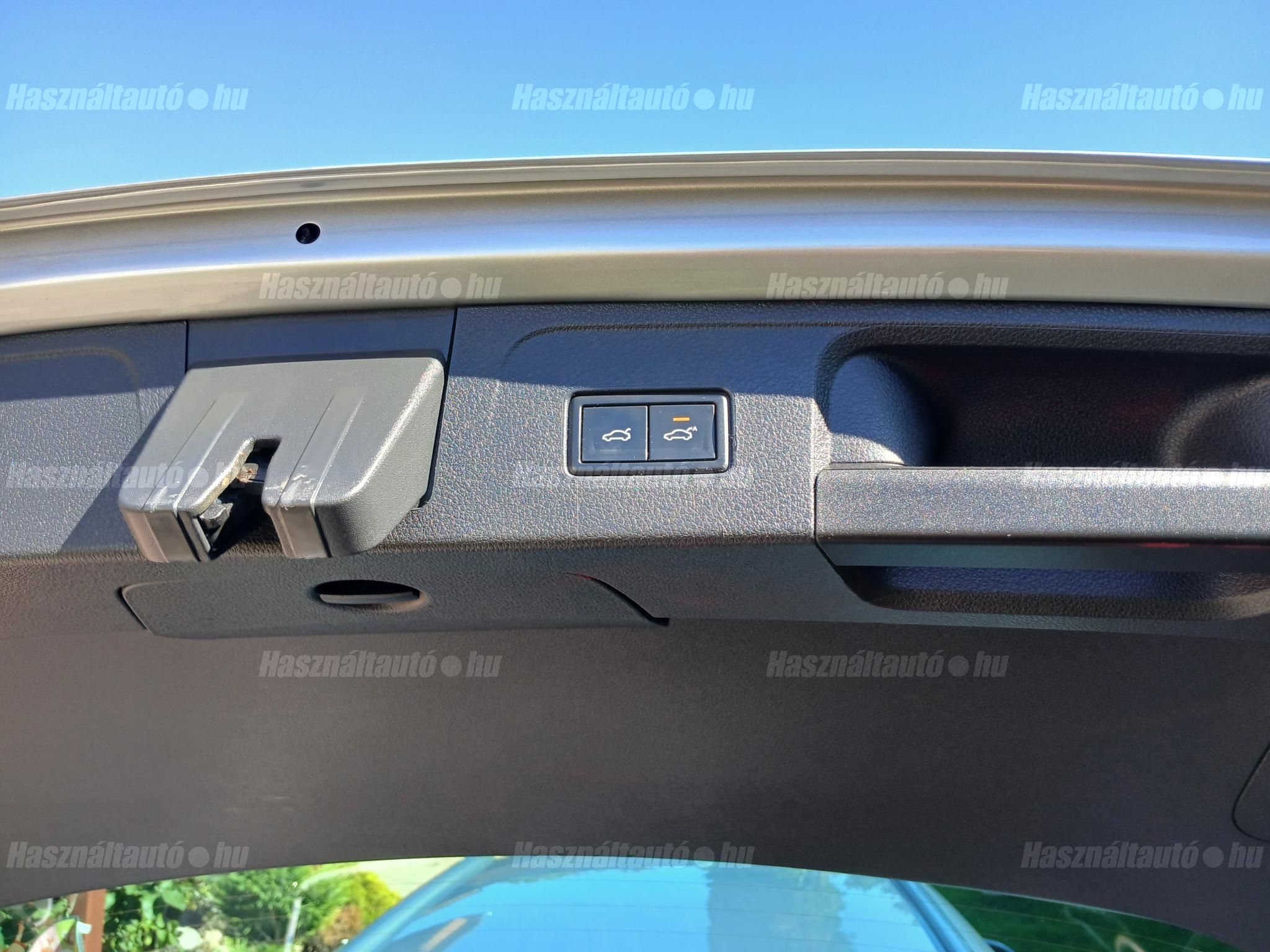 VOLKSWAGEN PASSAT VIII 2018/8 - 1