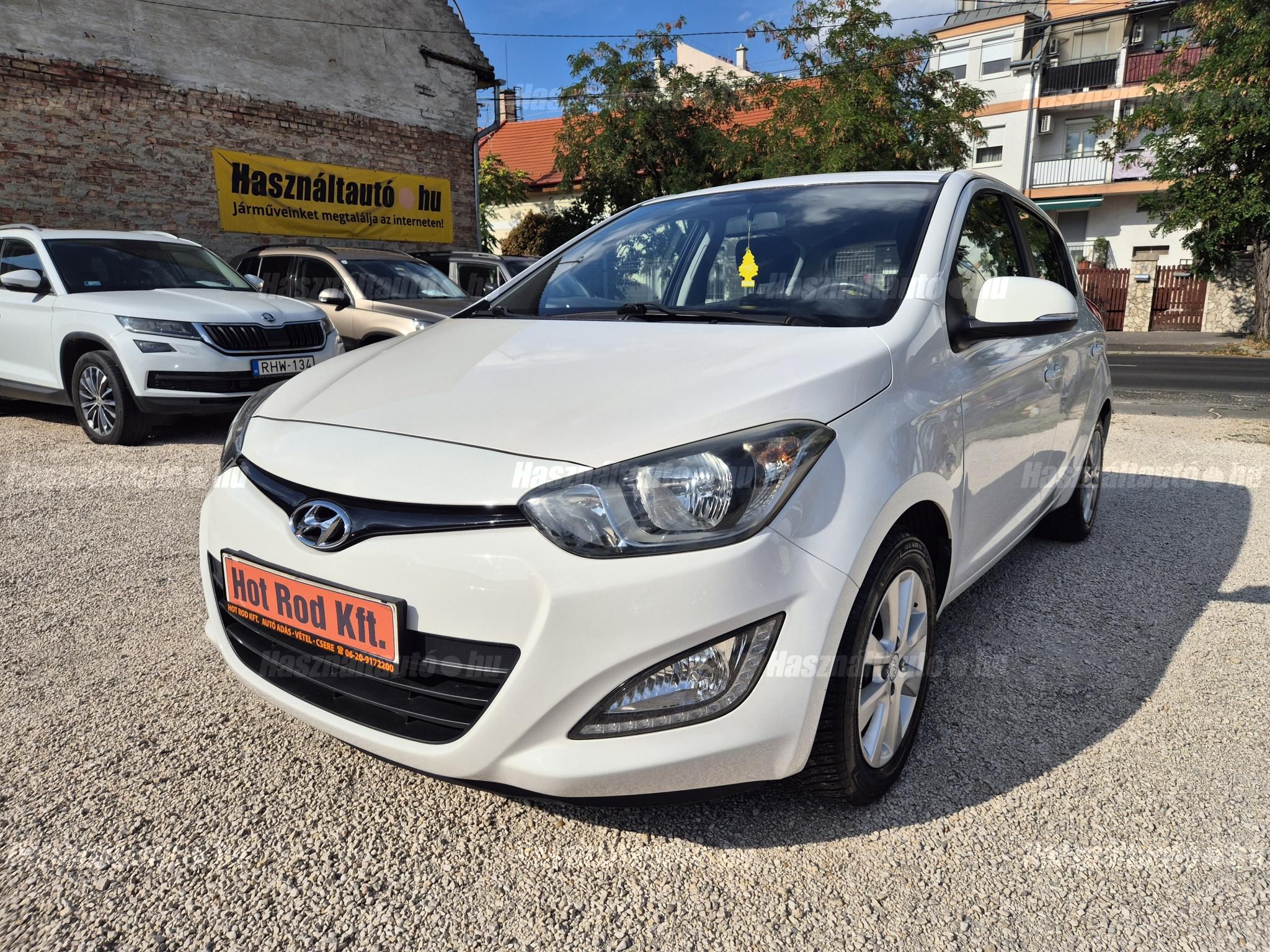 HYUNDAI I20 2013/8 - 1