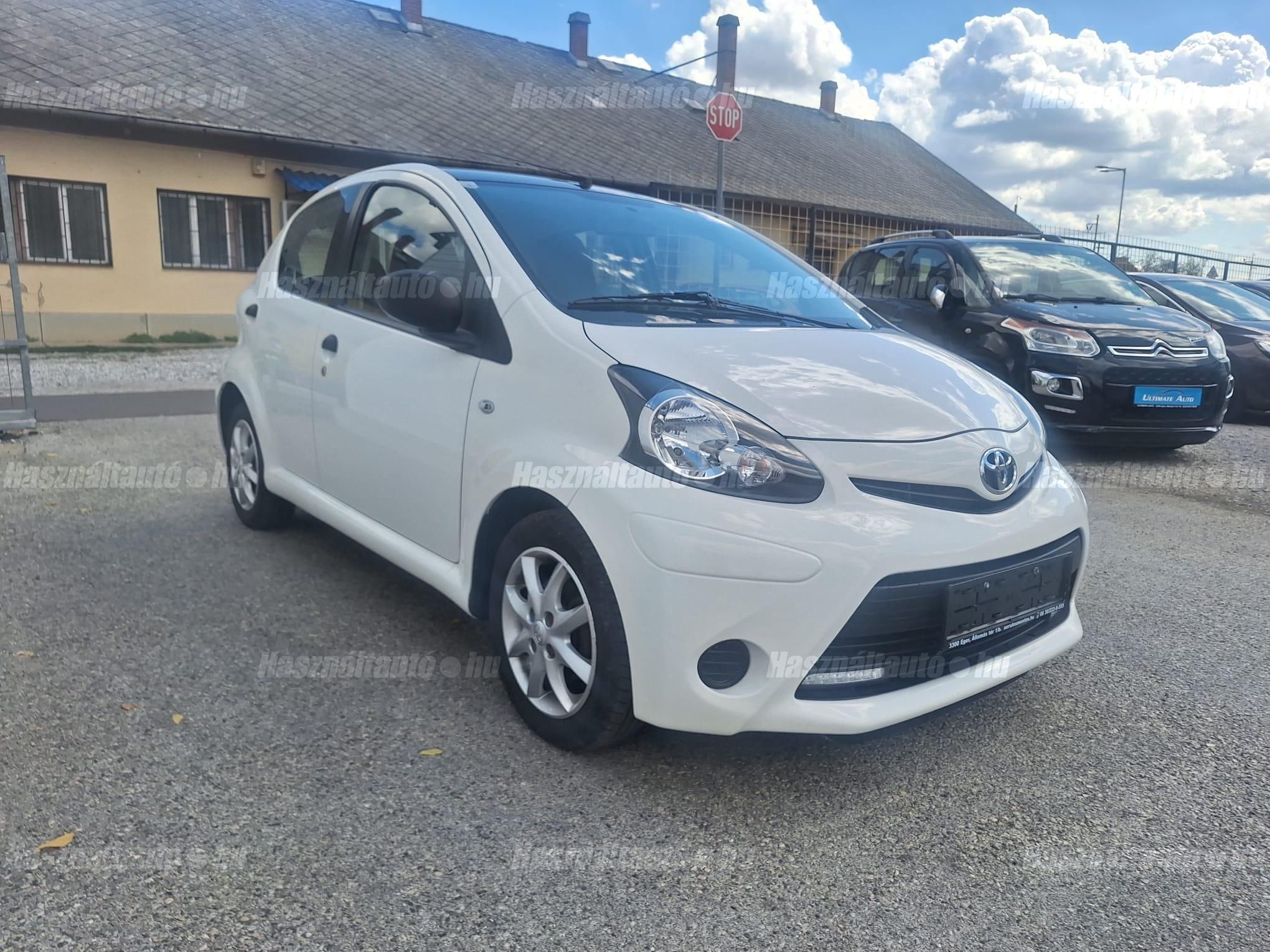 TOYOTA AYGO 2014/7 - 1