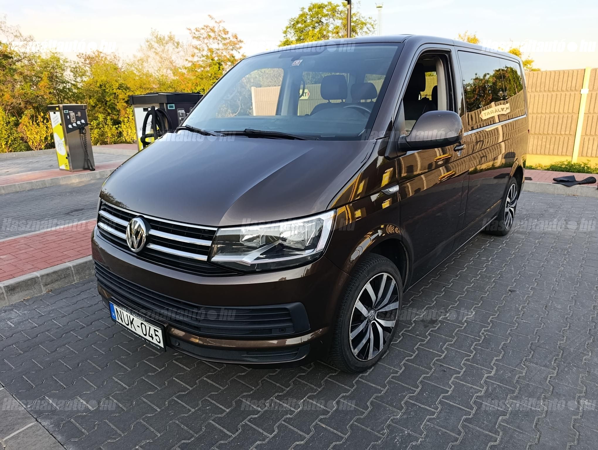 VOLKSWAGEN MULTIVAN 2015/12 - 1