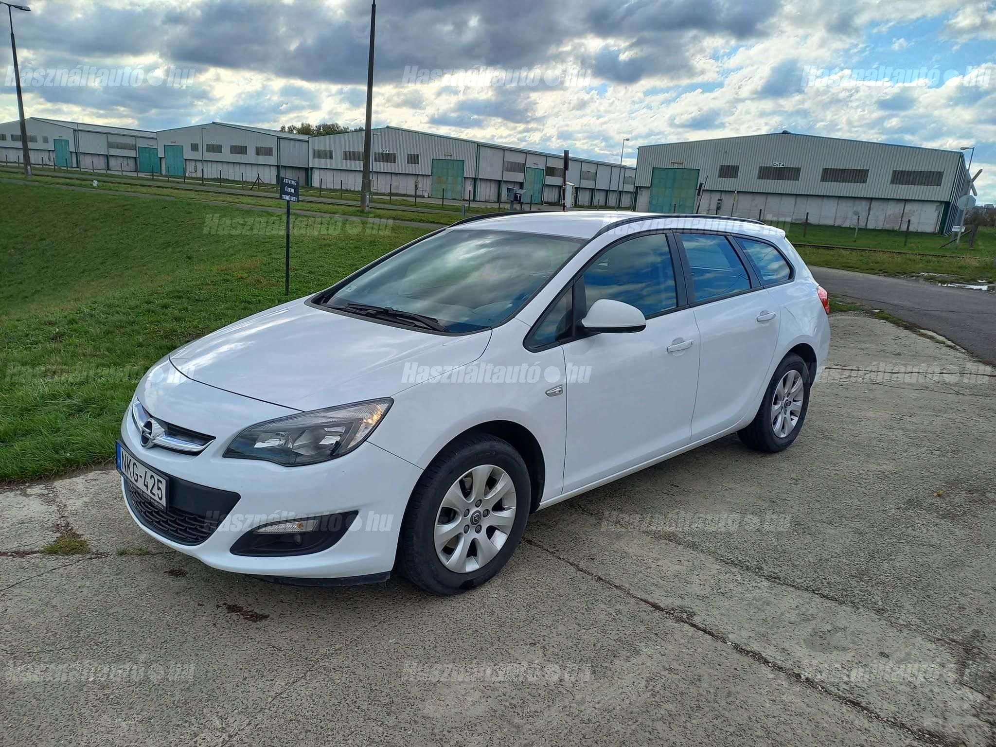 OPEL ASTRA J 2016 - 1