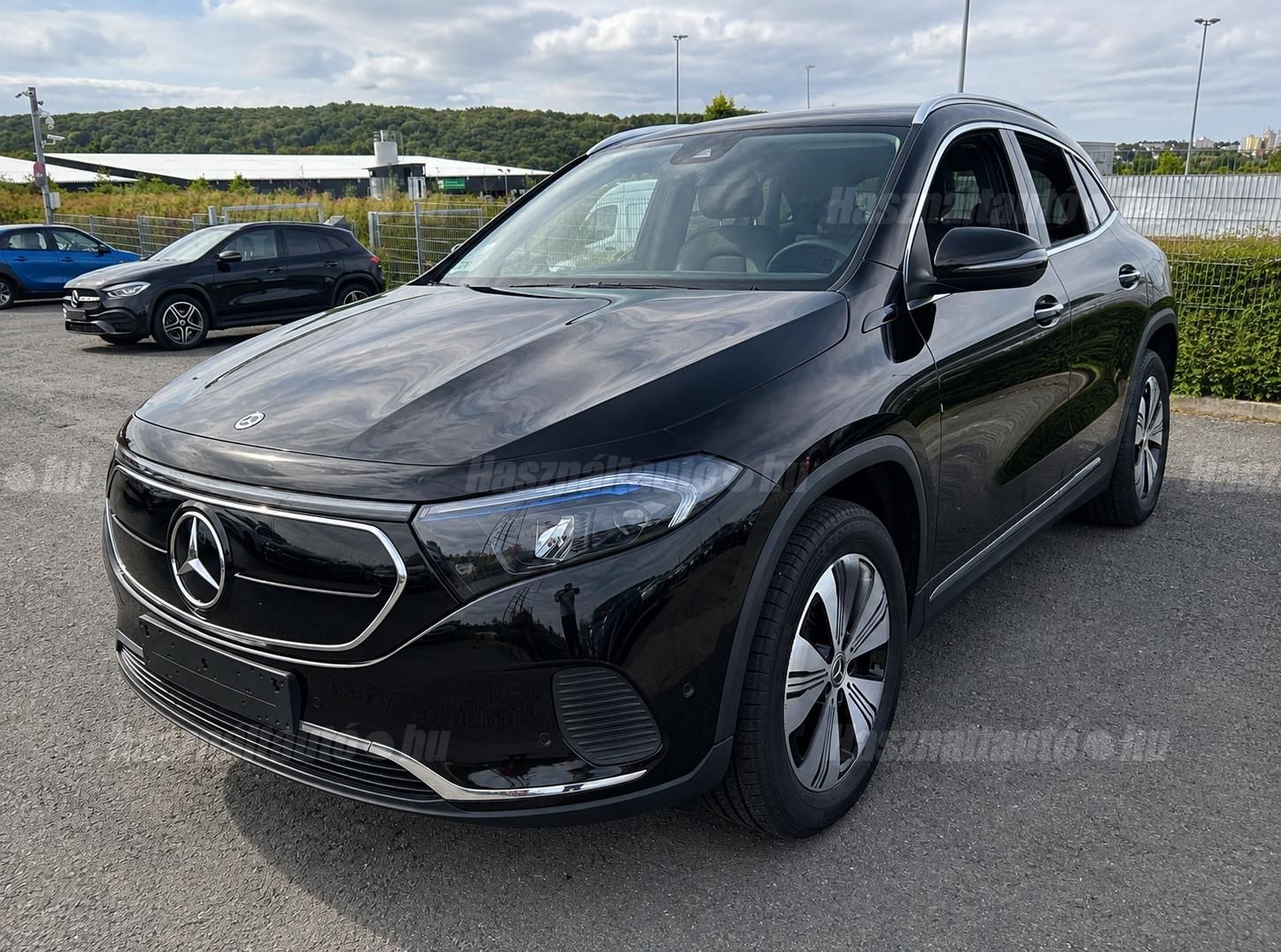 MERCEDES-BENZ EQA 2022/5 - 1