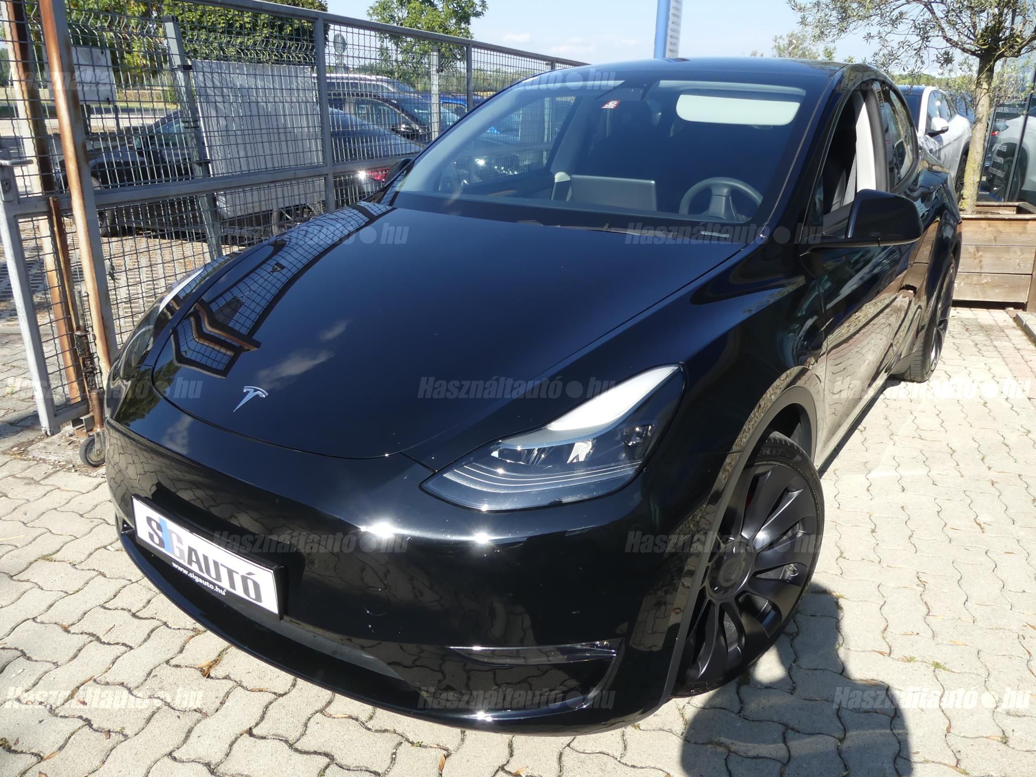 TESLA MODEL Y 2023/2 - 1