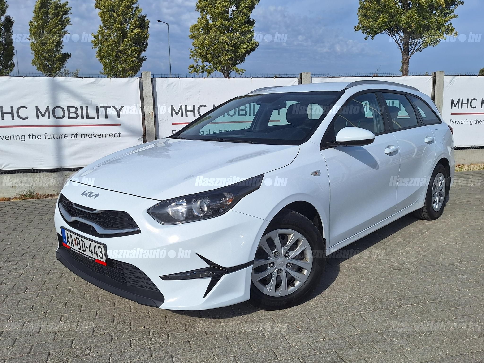 KIA CEE'D 2022/8 - 1